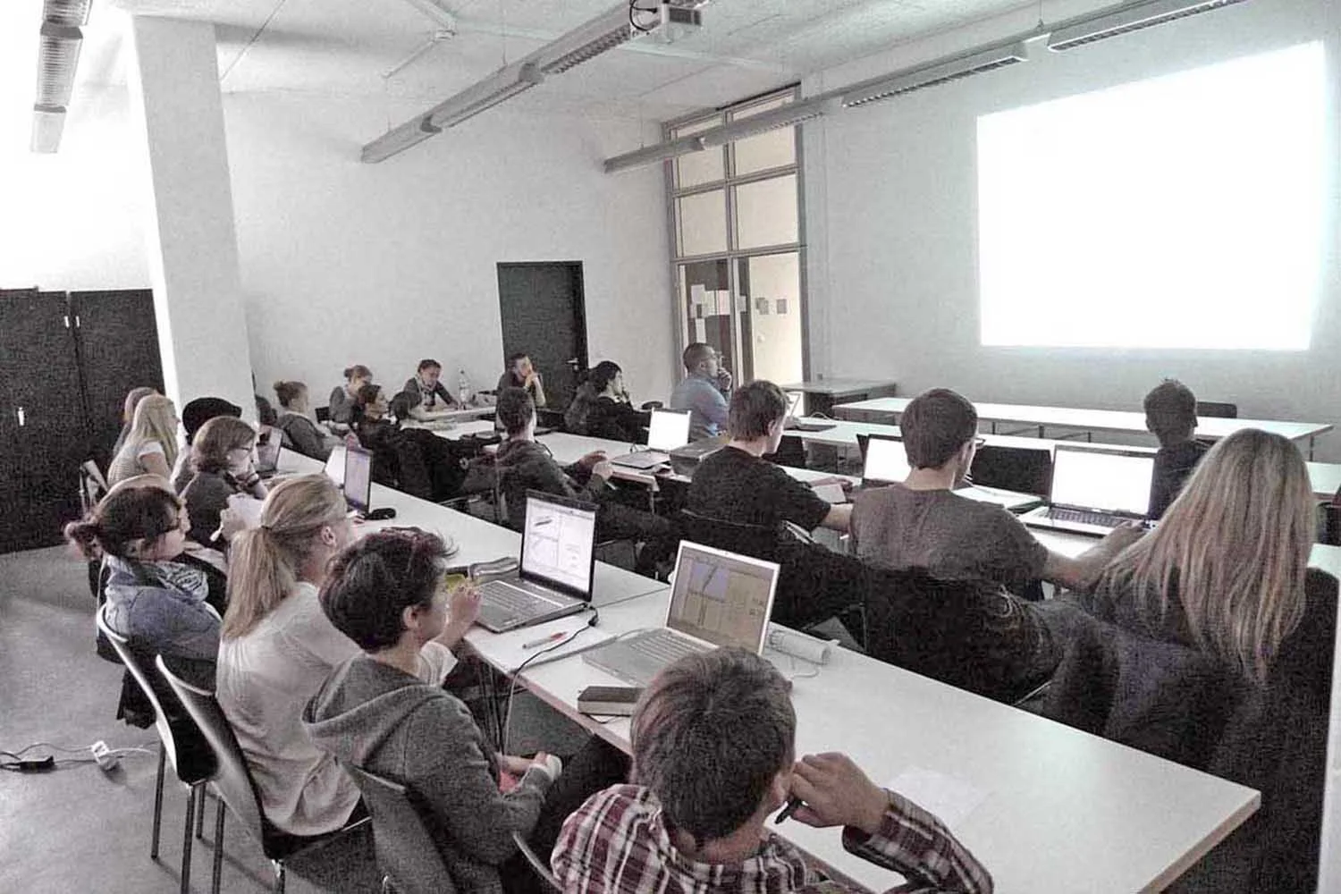 web _cad _edu_tutorial_008__-..jpg