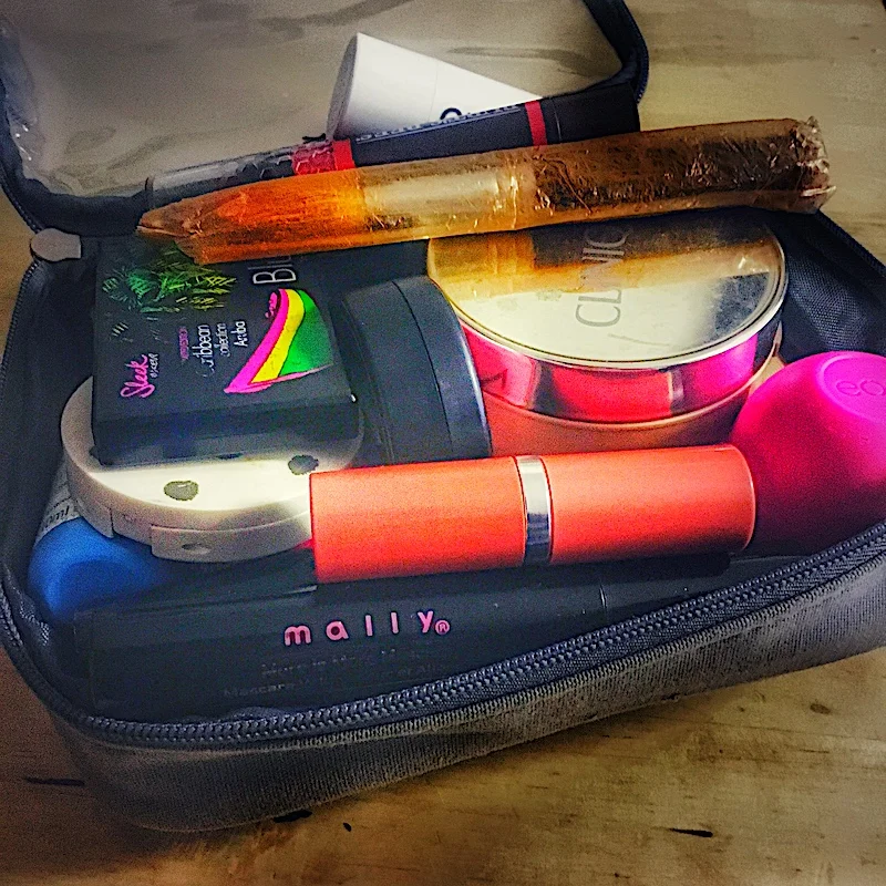 Jeanette makeup bag.jpeg