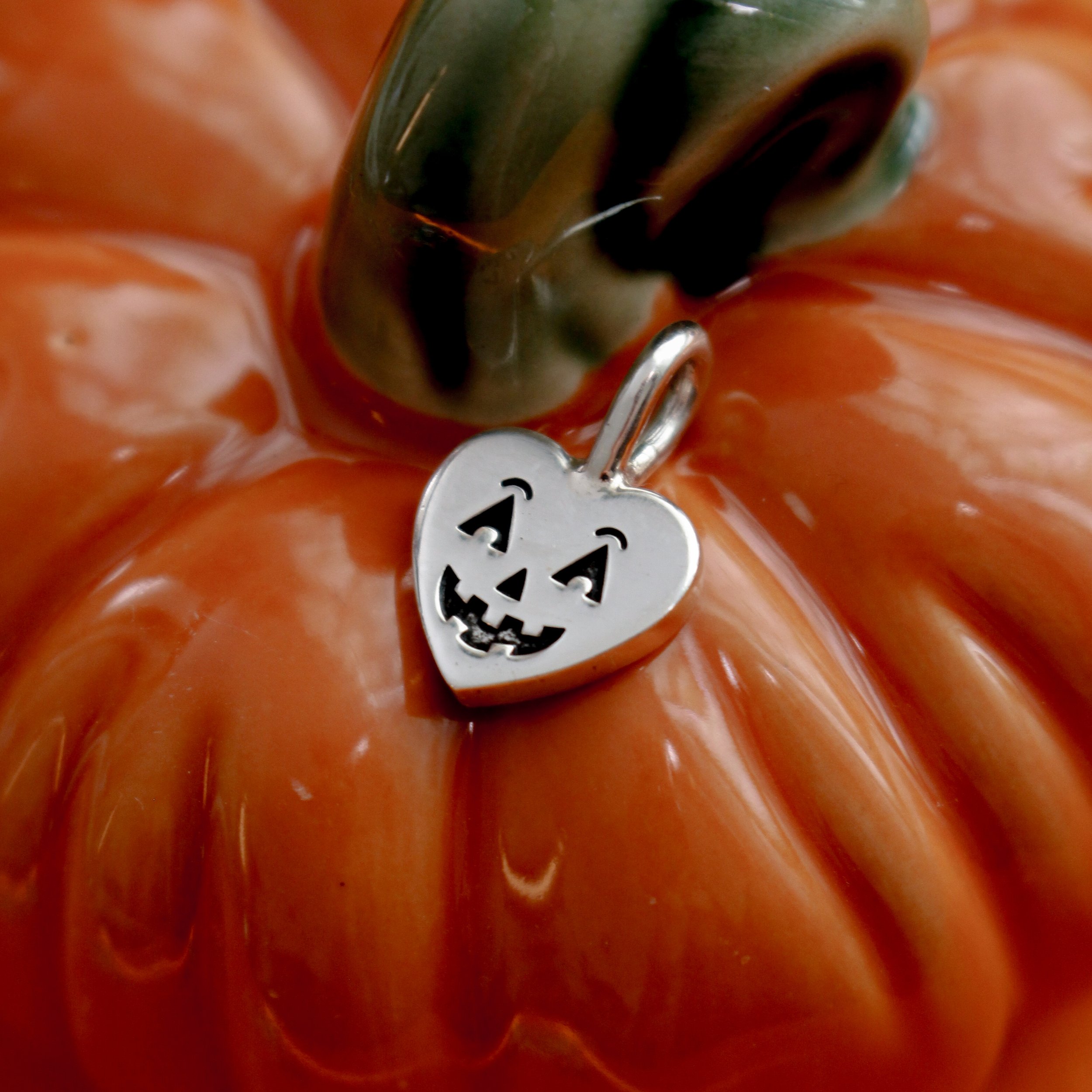 Jack o lantern heavy heart charm