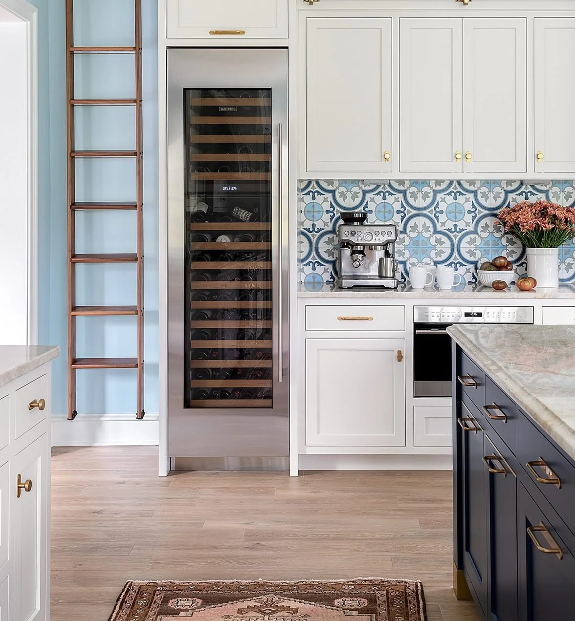 Today on the blog: The Six Best Floors For Your Kitchen Renovation.
We compare pros and cons of our most popular floors including this gorgeous porcelain tile that looks just like wood! Different floors are better for different families, so read up o
