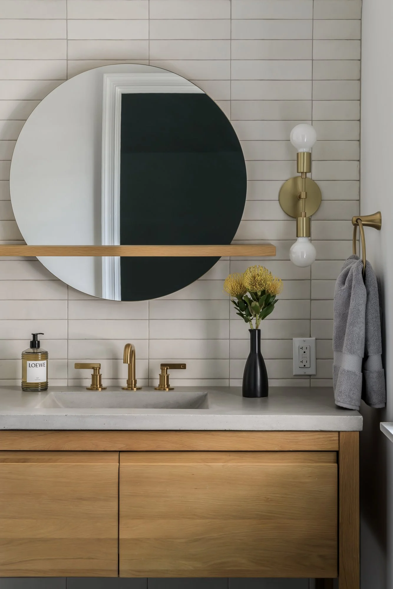 Concretevanity bathroom.jpg