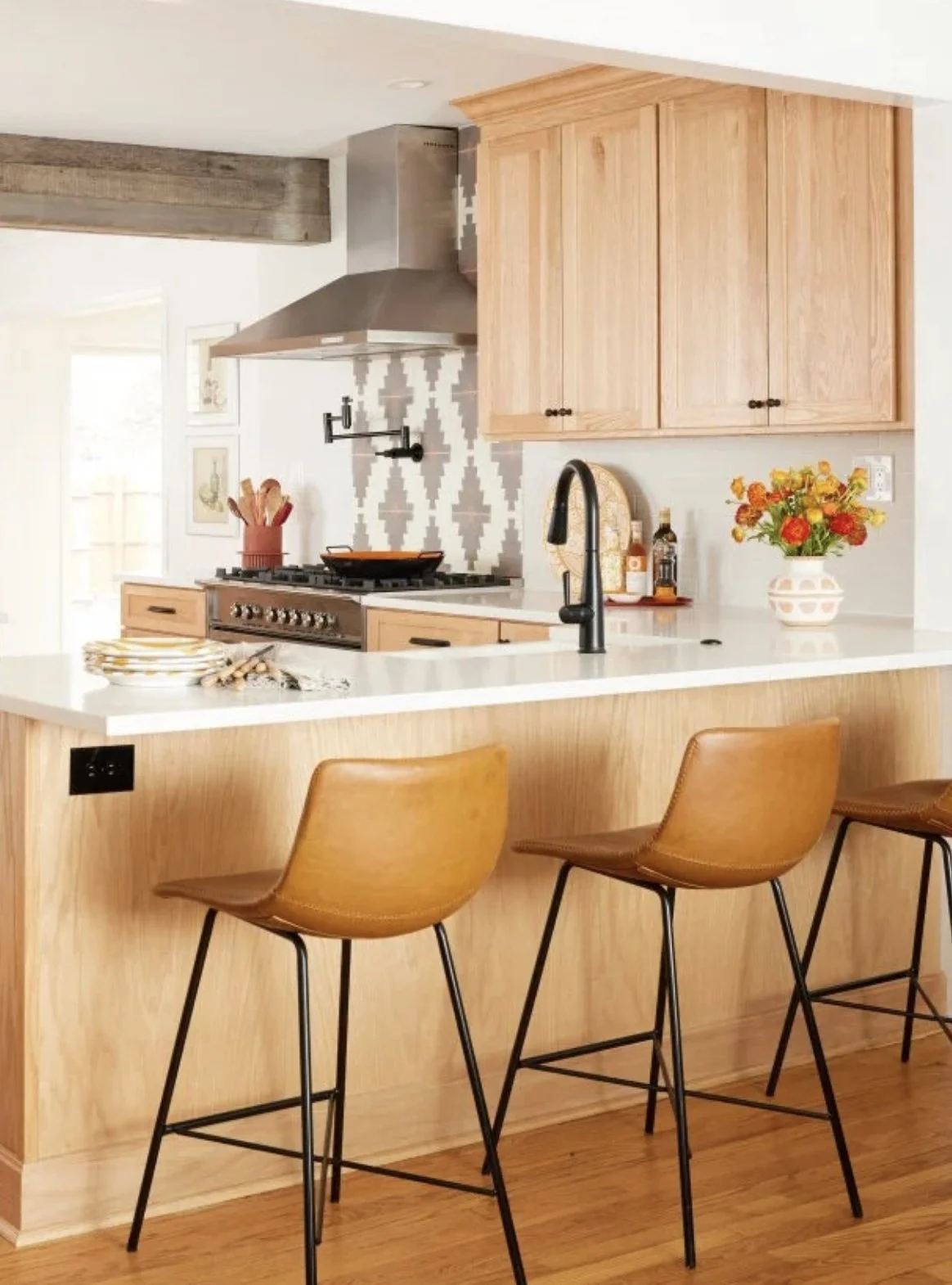 peninsula_kitchendesign.jpg