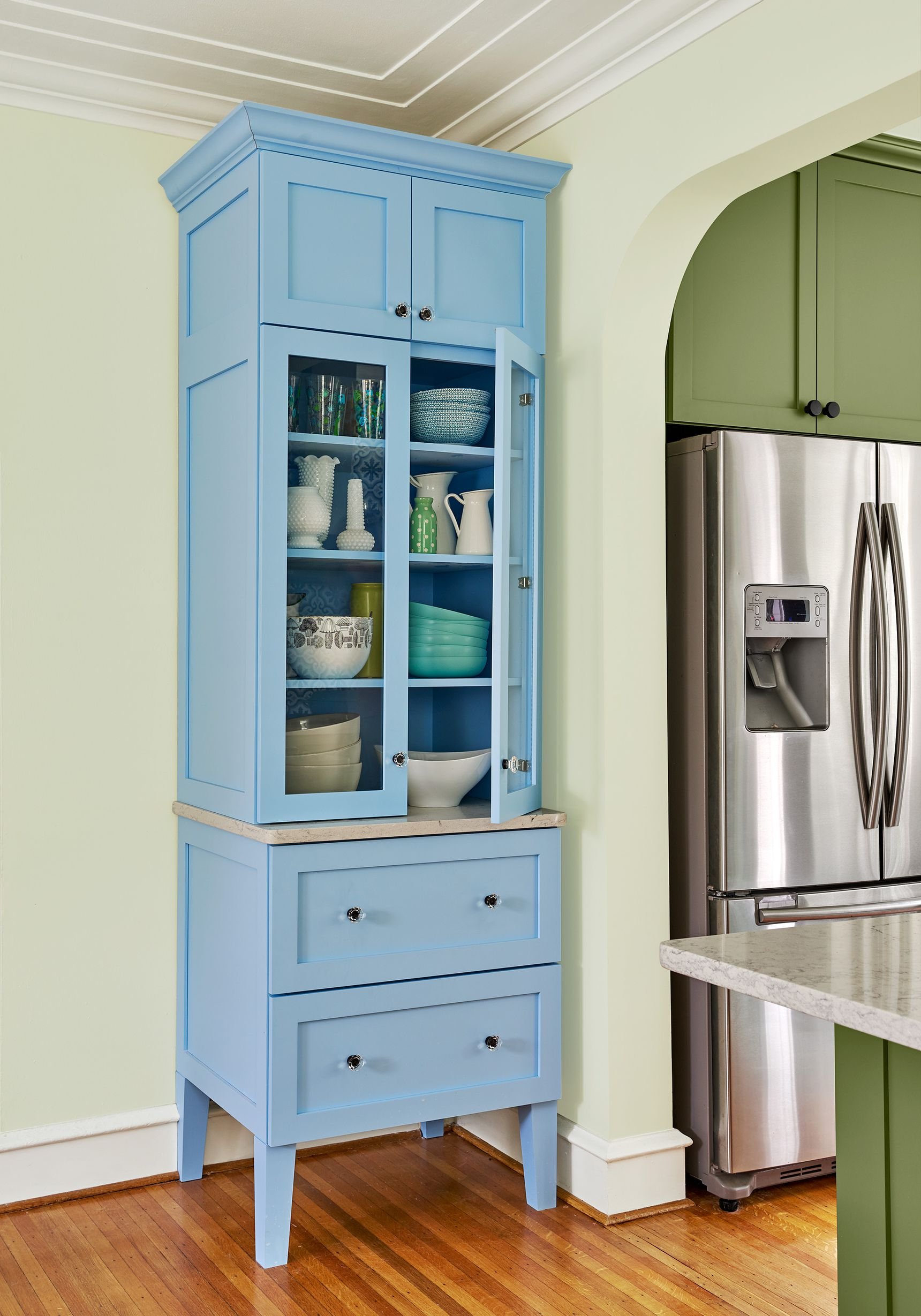 Airy kitchens This Old House Magazine 8.jpg