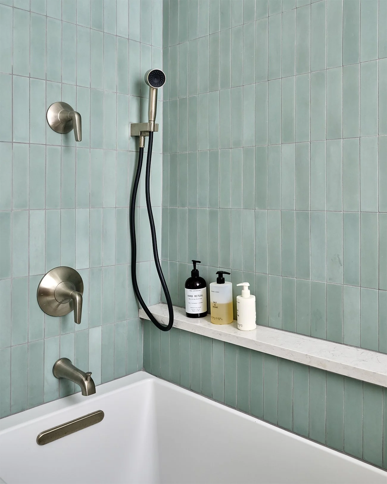 bathroom_stone_shelf.jpg