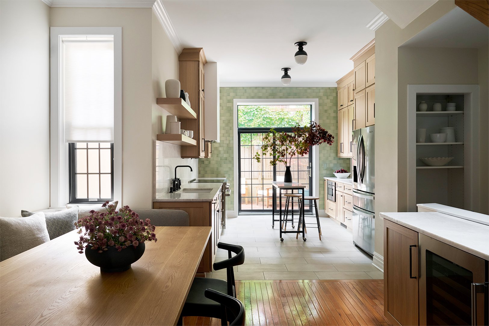 galley_kitchen_design.jpg
