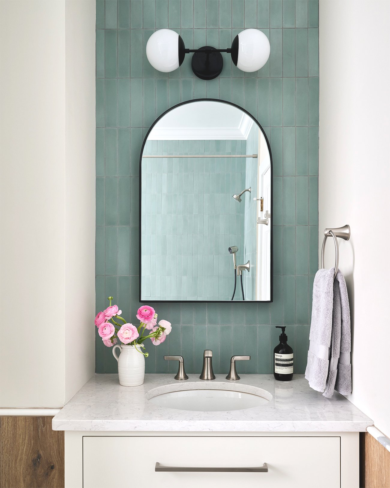 philly_contemporary_bathroom_woodtile.jpg