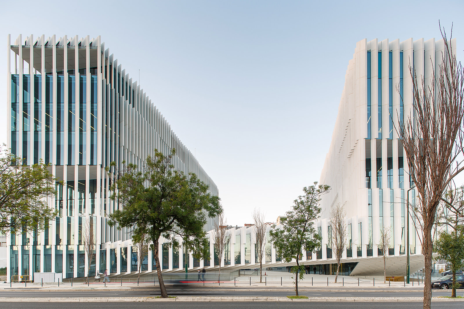  Edifício sede da EDP, Lisboa 