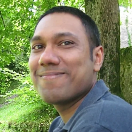 Nisclahan Pillay, PhD, FRCPath Royal National Orthopaedic Hospital Co-chair