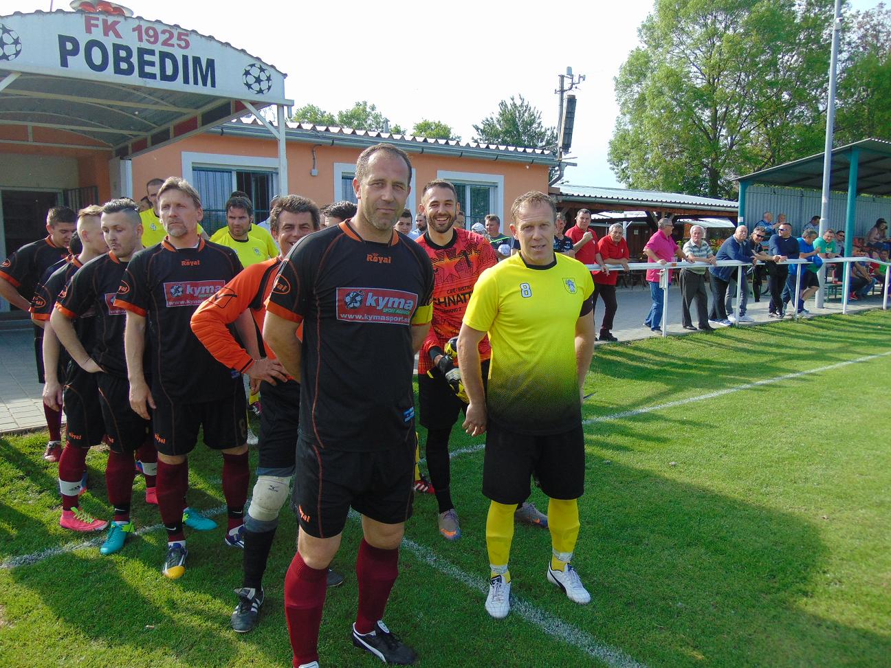 Bratia Havrlentovci v derby zápase s kapitánskymi páskami.
