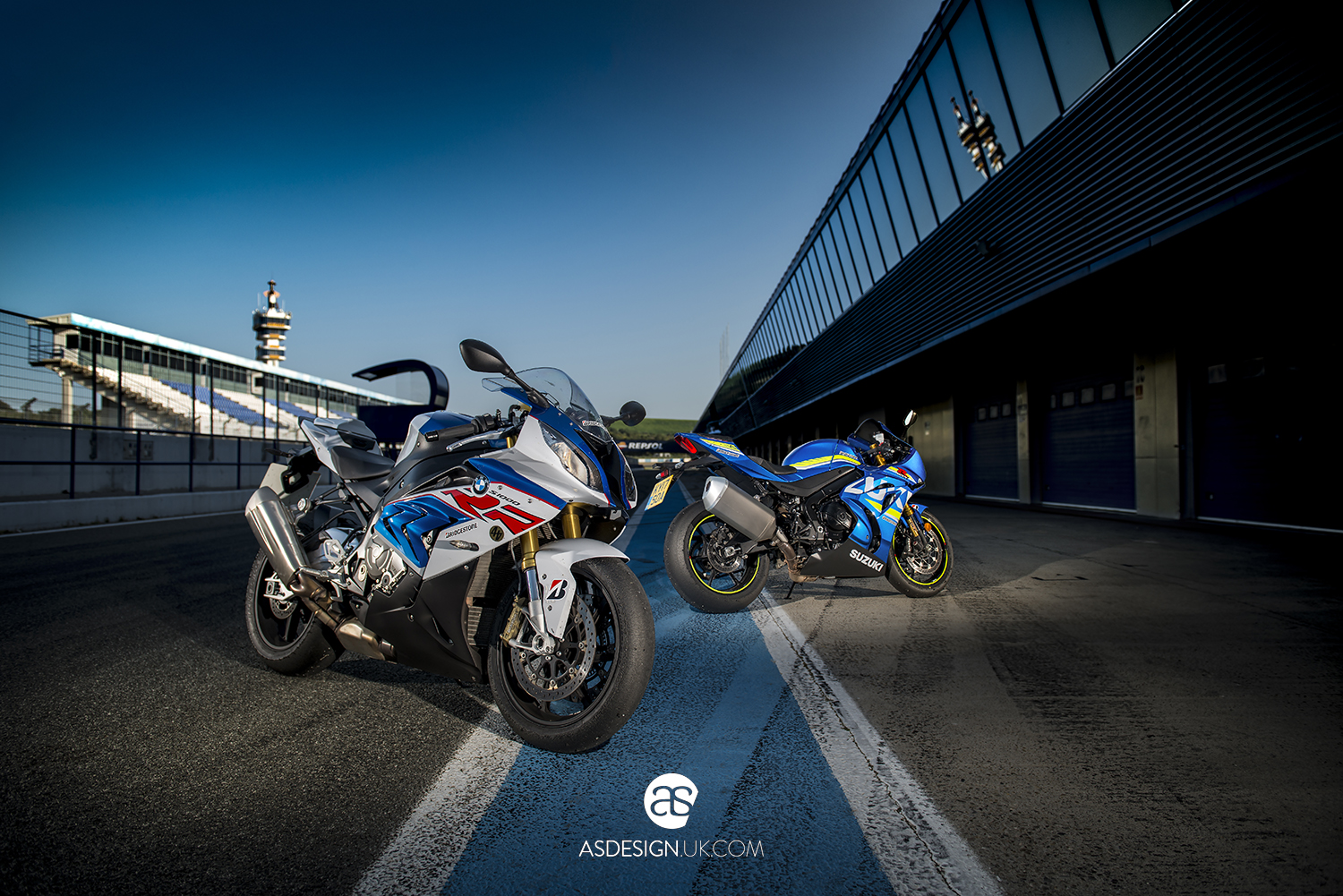 AS_Design.44Teeth.suzuki.GSXR1000R.BMW.S1000RR.jerez pitlane.jpg