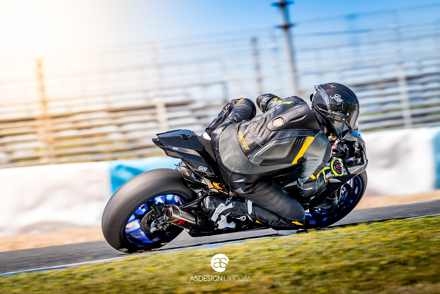 AS_Design.44Teeth.trackday.baron.von.grumble.jerez.jpg