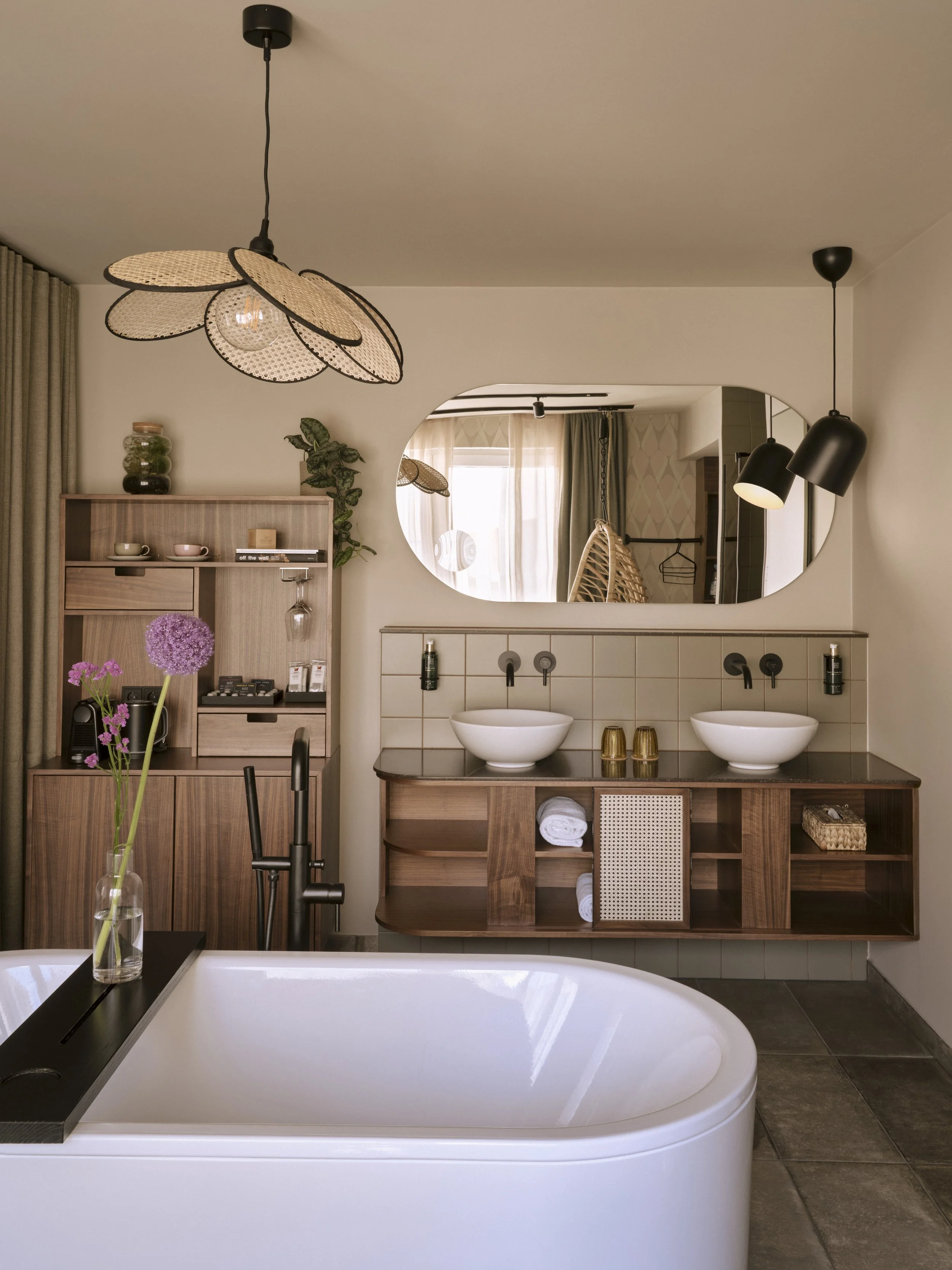 Dreimeta Cocoon Bar 18675.jpg