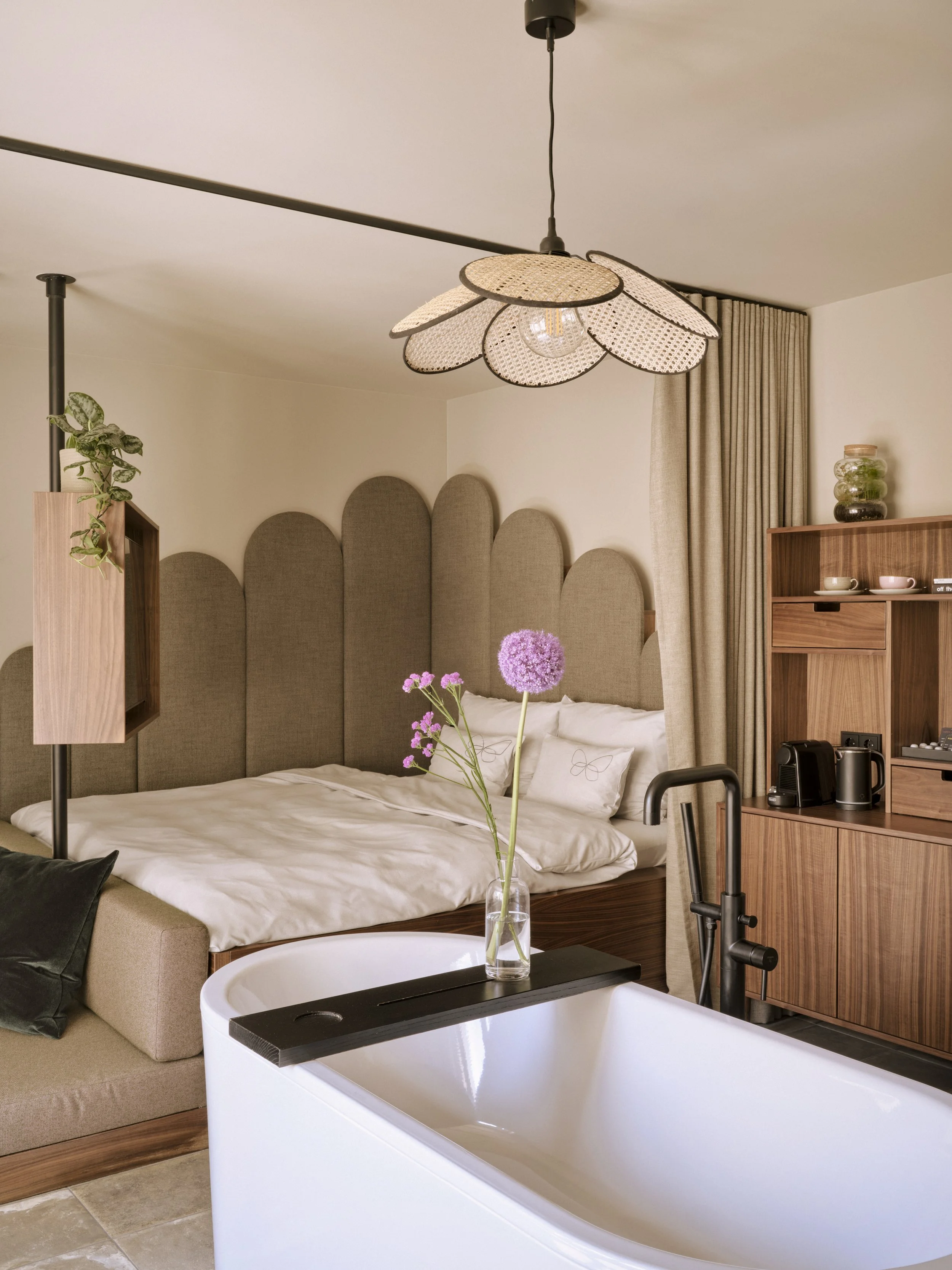 Dreimeta Cocoon Bar 18711.jpg