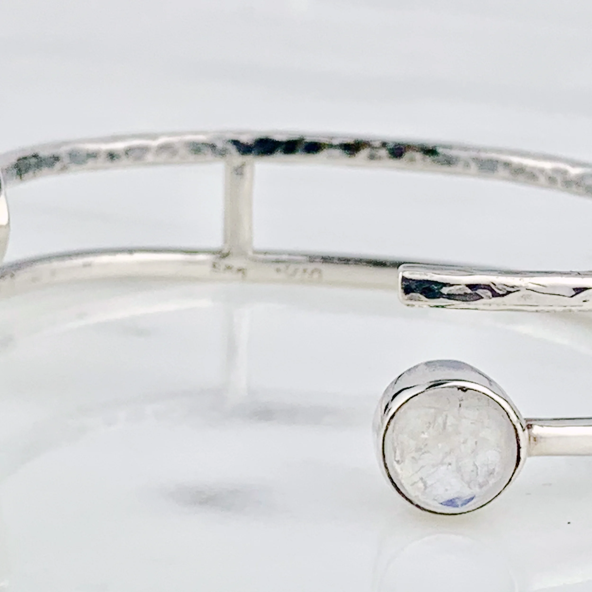 bracelets_b-16-b.jpg