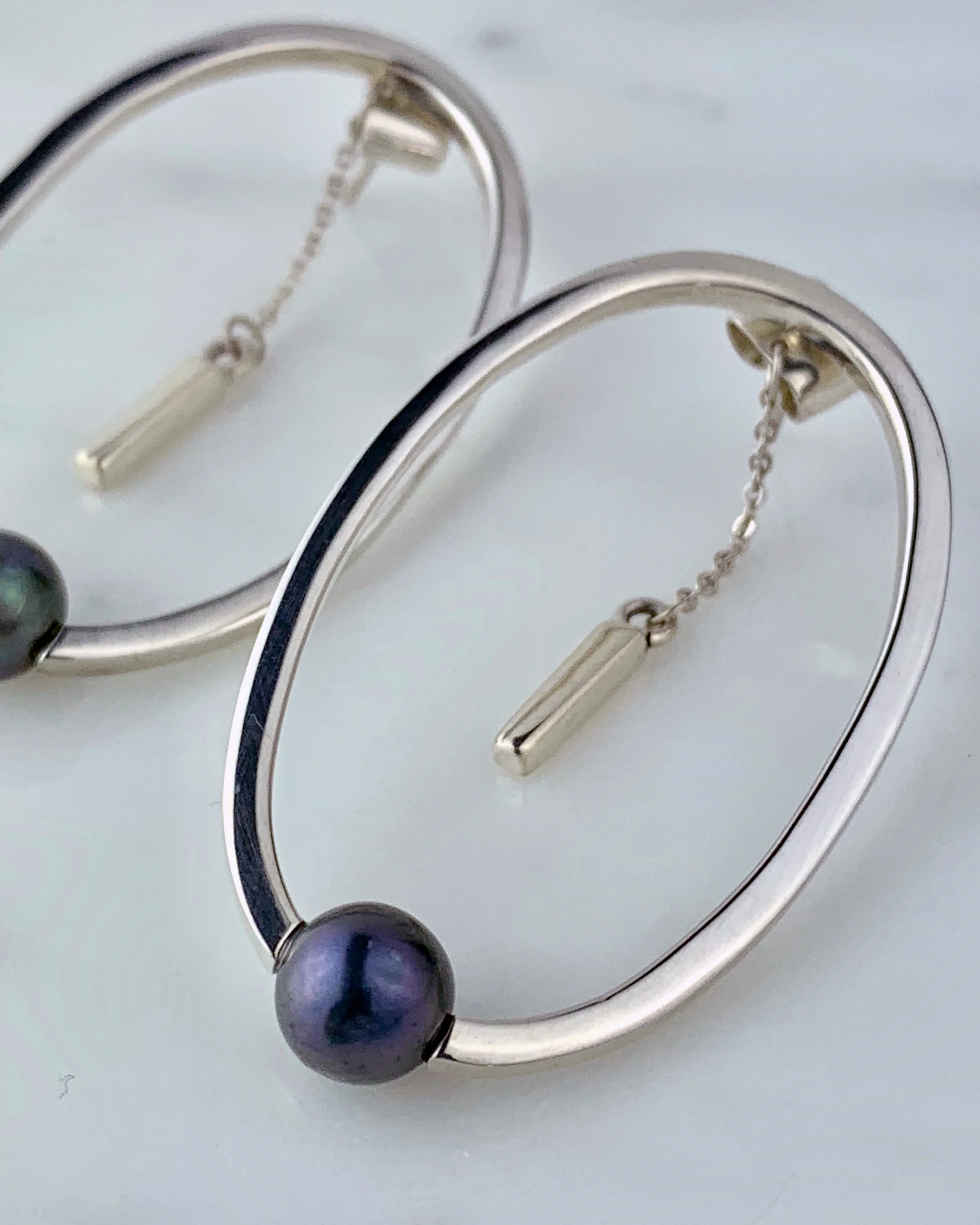 earrings_e-08_b.jpg