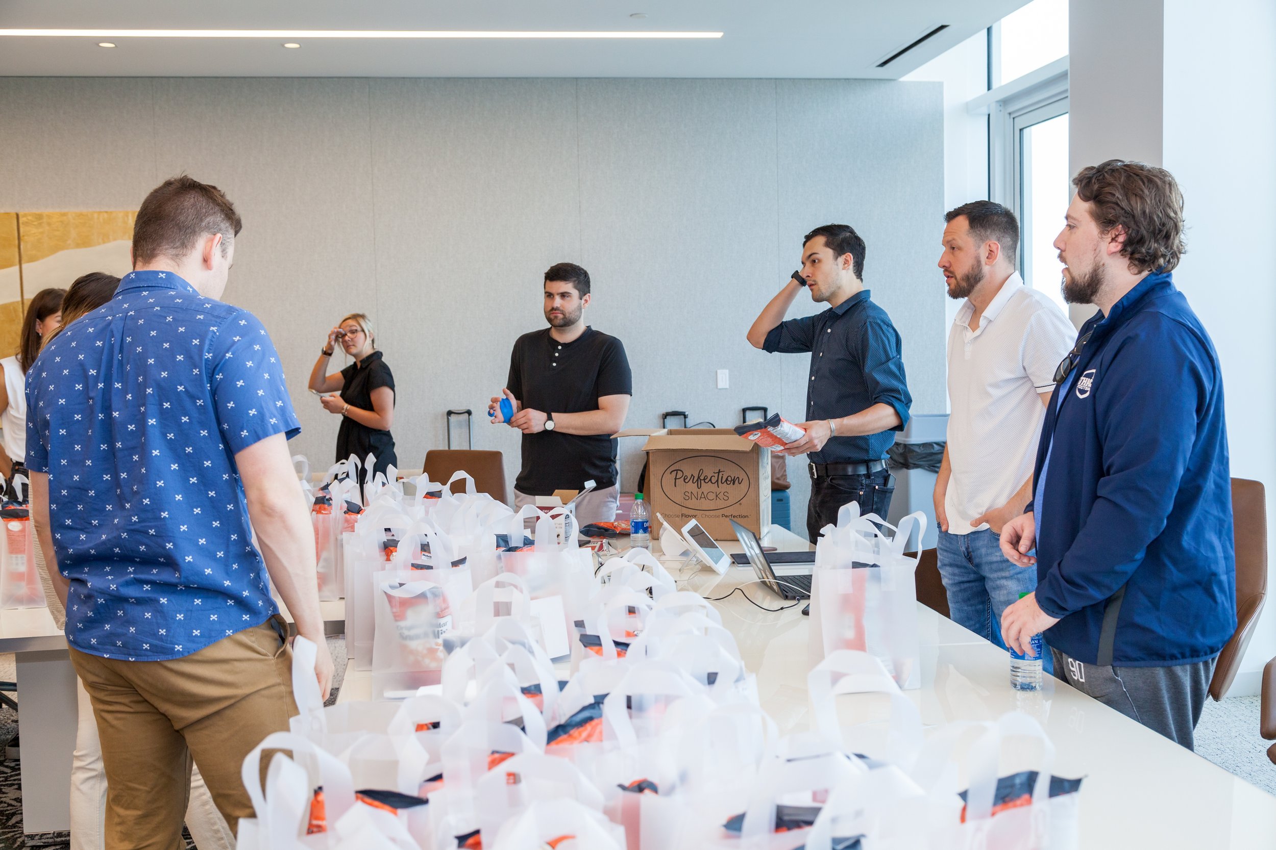  OneWorld Health service project with Philanthropy Ambassadors and Insight Global Headquarters team assemble Thank You kit for nurses at Children's HealthCare of Atlanta as part of Nurse's Appreciation Week. 