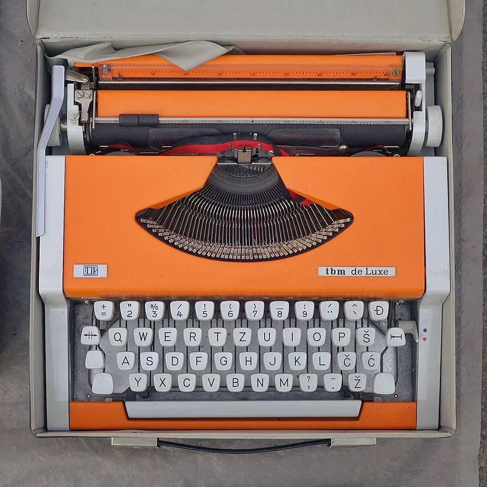 A lovely UNIS tbm typewriter designed in West Germany, made in Yugoslavia, and found at a flea market in Yerevan, Armenia (this one had to be left behind, not enough room in my bag)