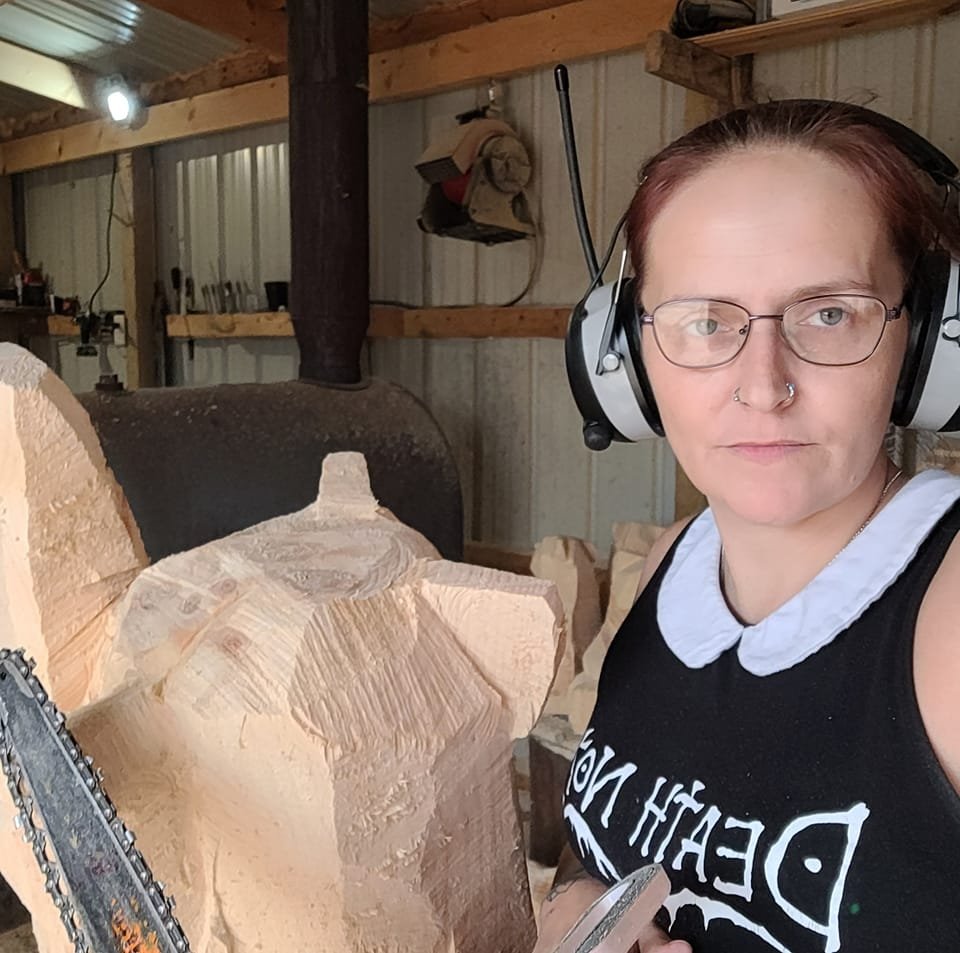 Laurie Glines Timber Art Chainsaw Carving.jpeg