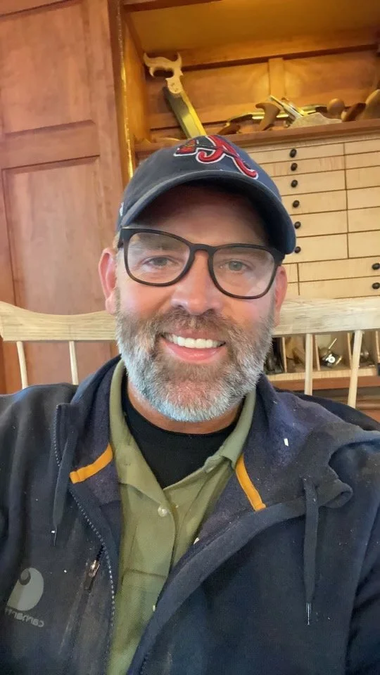 Turning Windsor Chair Legs Demo — Great Lakes Woodworking Festival