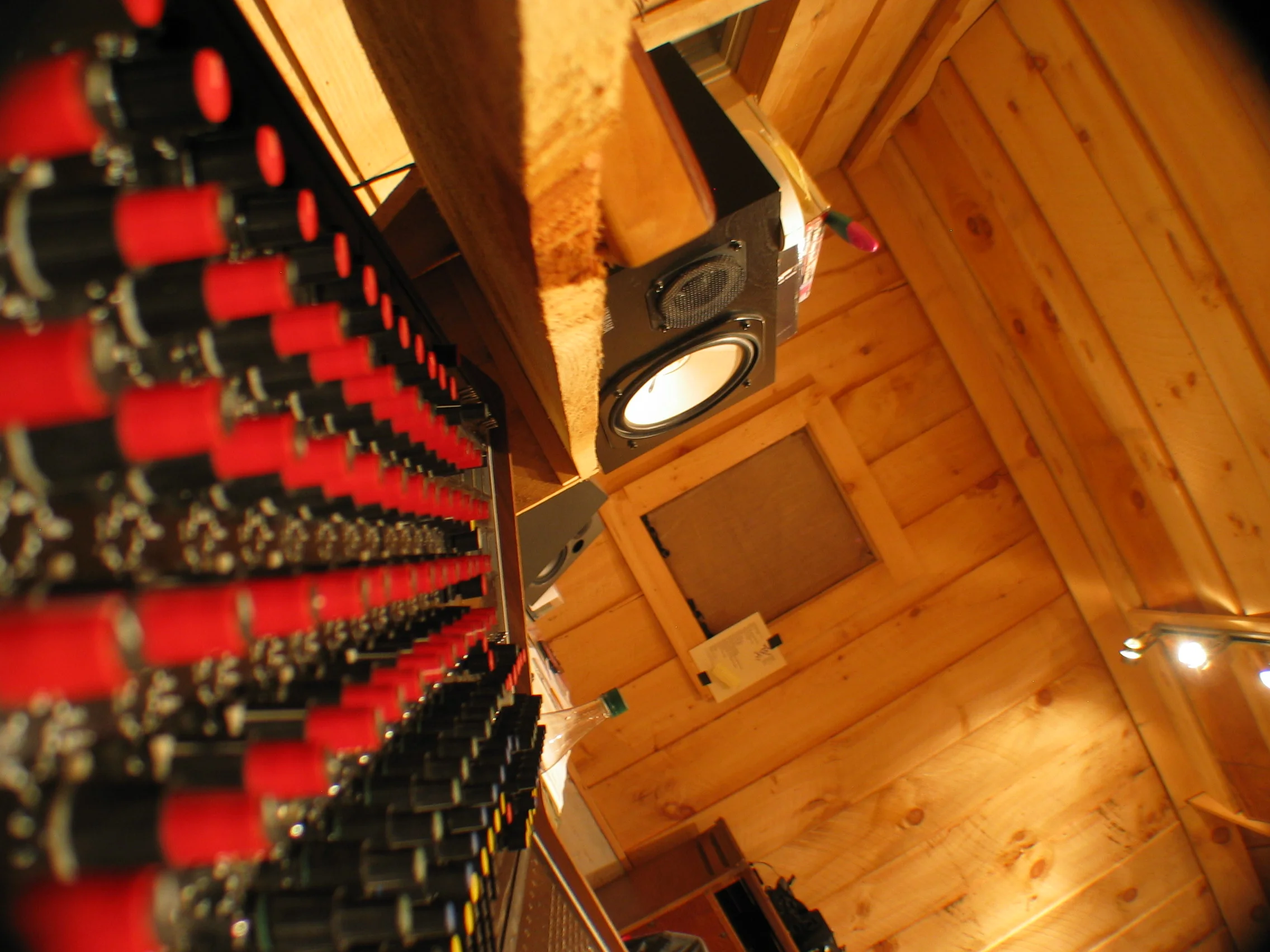 14_ConsoleRedKnobs.JPG