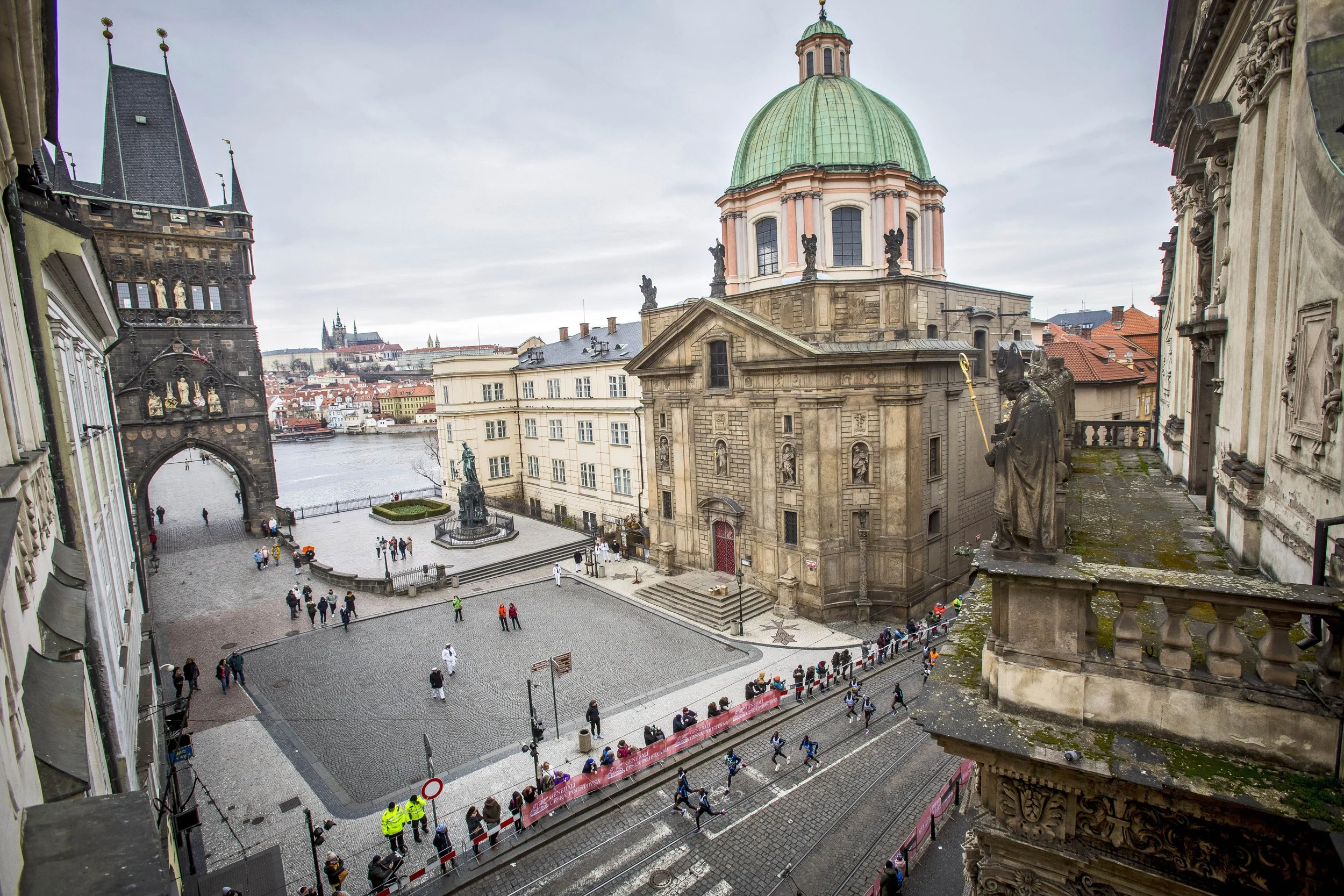PRAGUE1.JPG