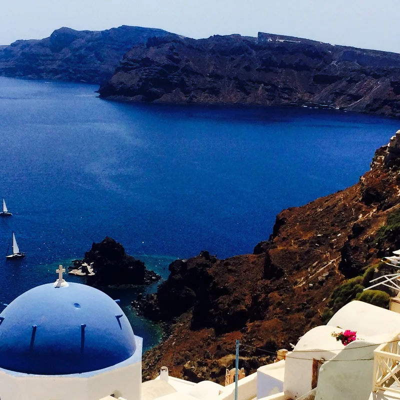 Meeting Mimaw in Santorini