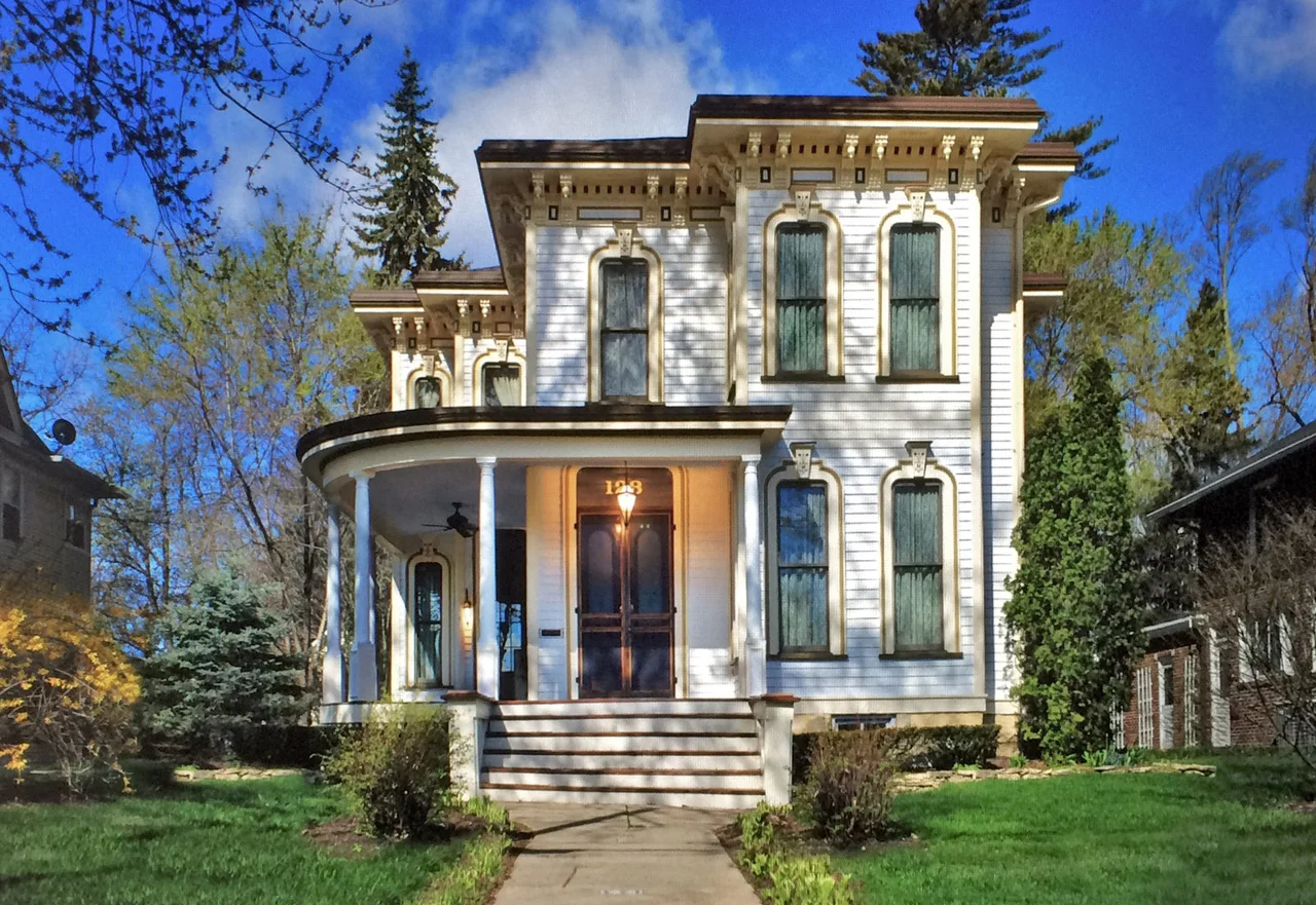 East Side Homes Walking Tour