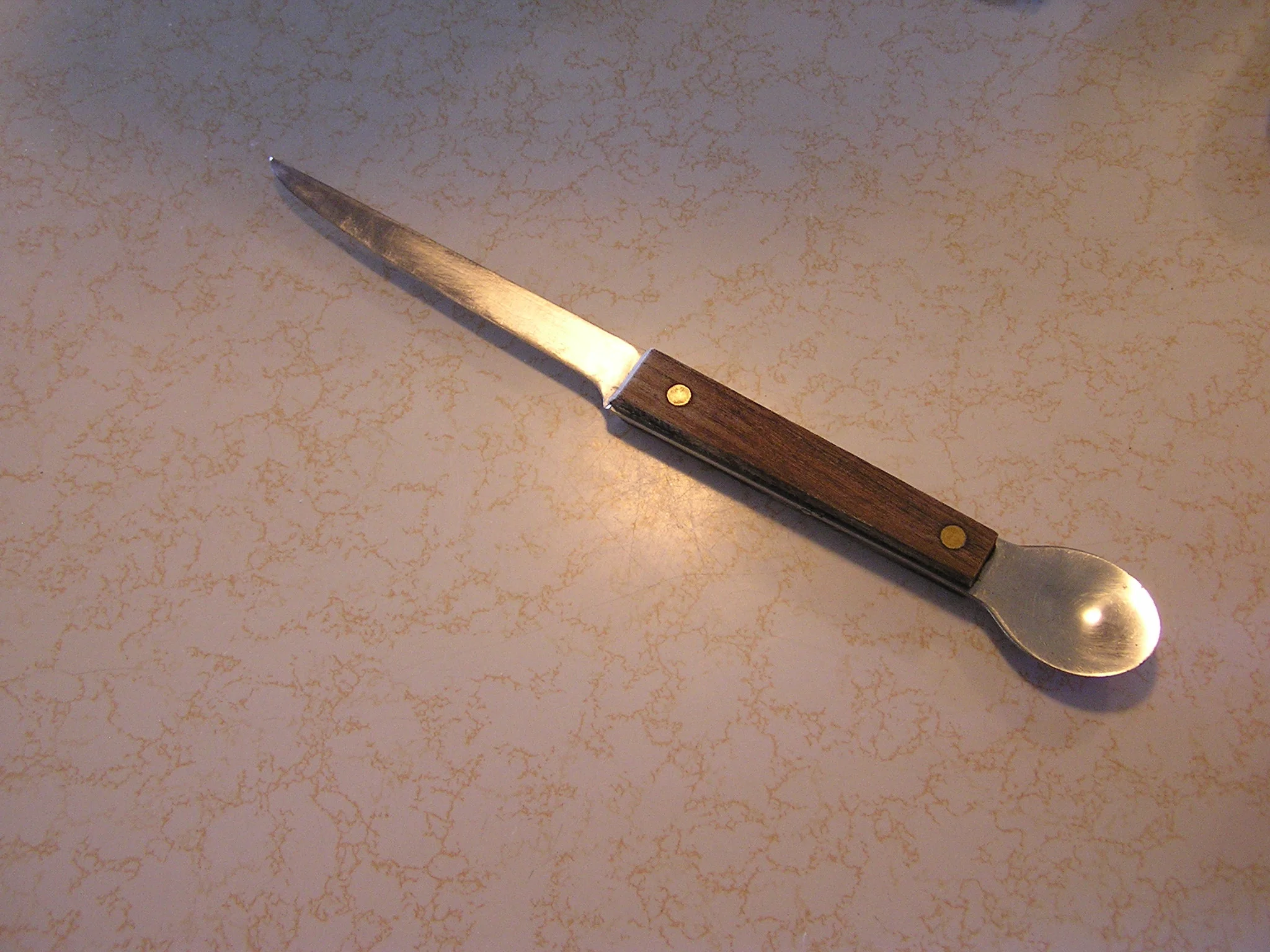 The Museum of Bad Knife Design