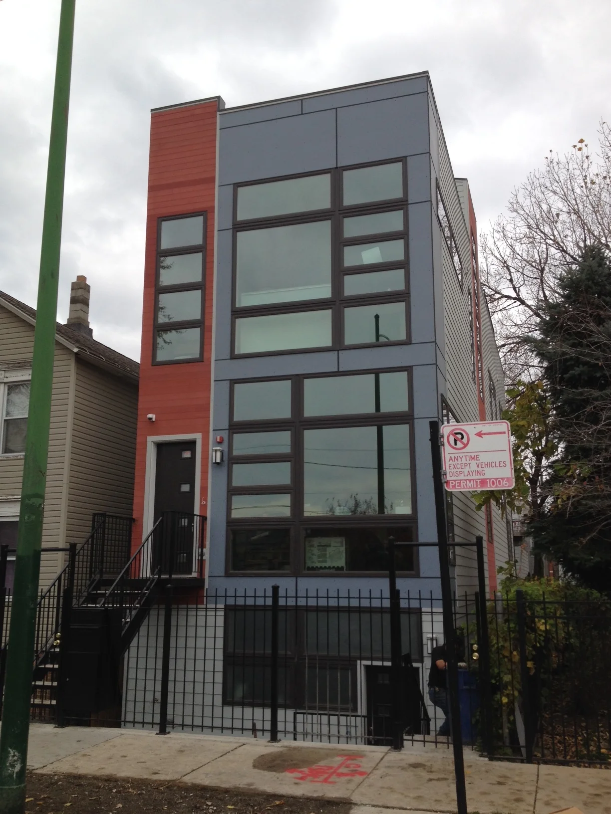 1111 W 16th Street.JPG