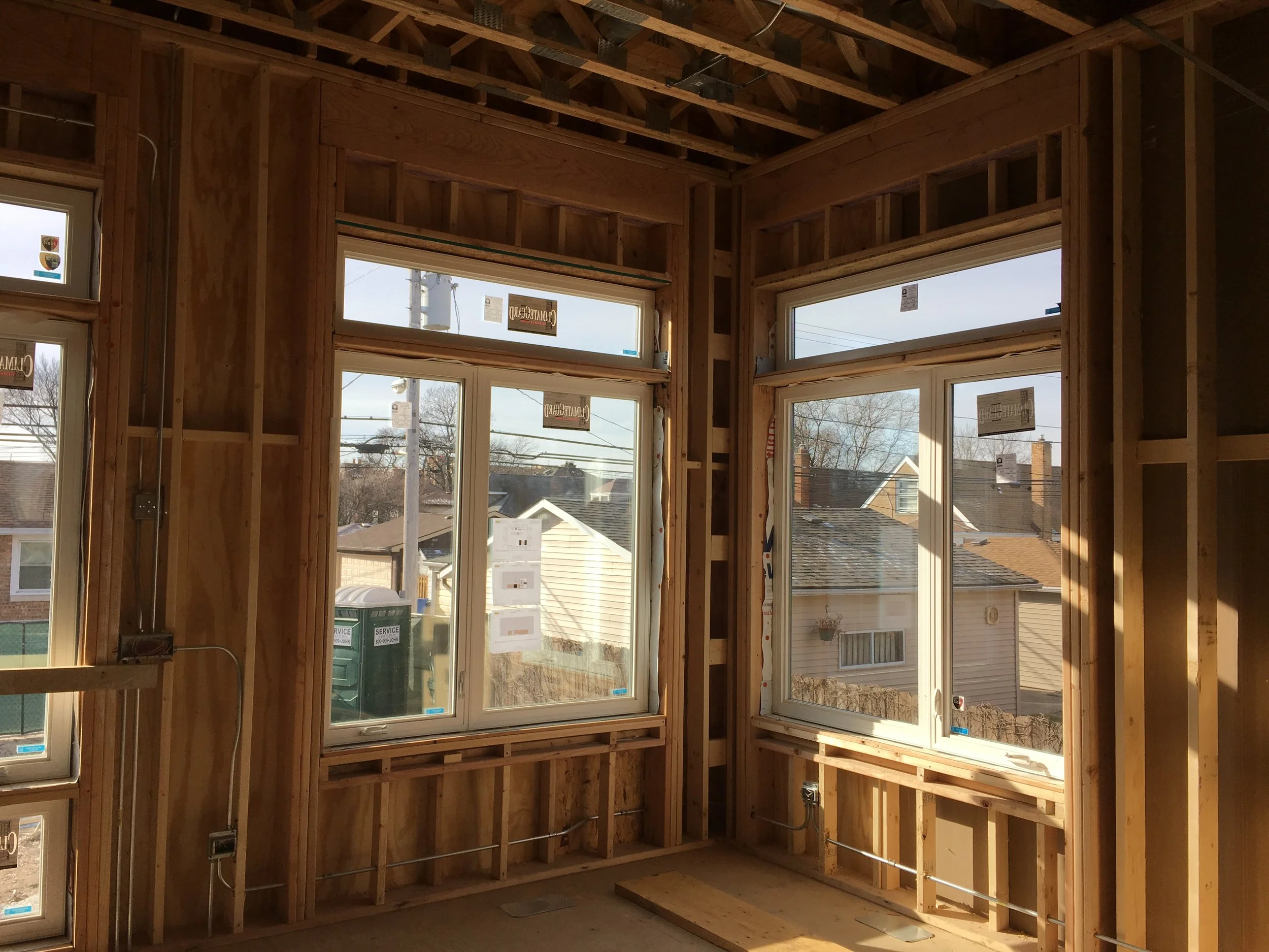 6909 W Armitage 