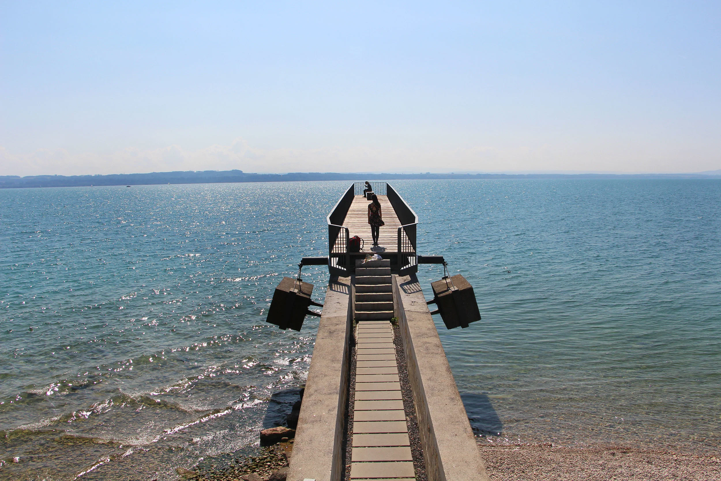  Neuchâtel, Switzerland 