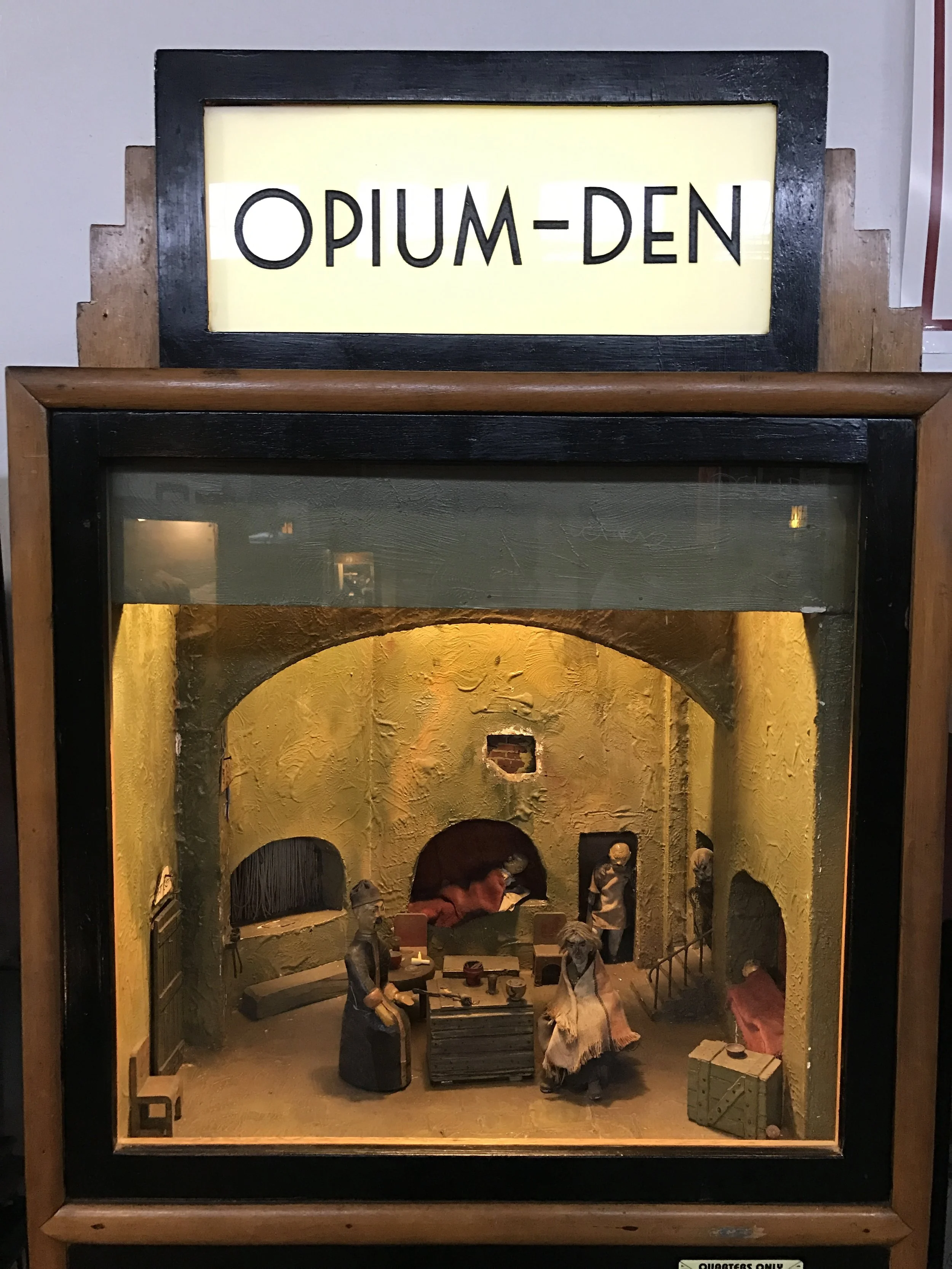  one of the many strange and amazing "games" at  Musee Mecanique .&nbsp; 