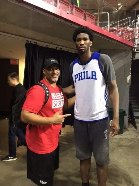 sean-with-76ers-player