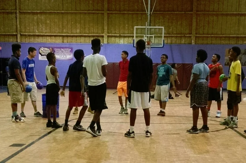 Memphis Coach Runs Alongside Youth to Teach Teamwork and Effort