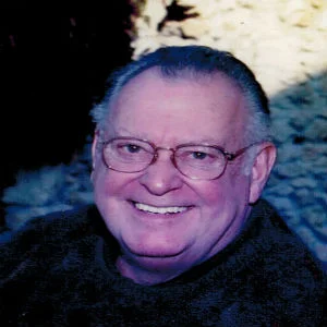 Lowell "Luke" Kasten