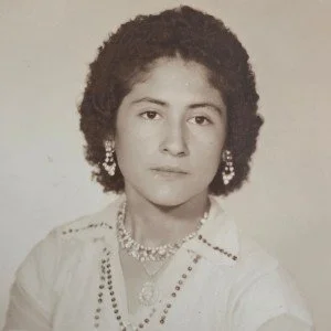 Juvelina Manriquez