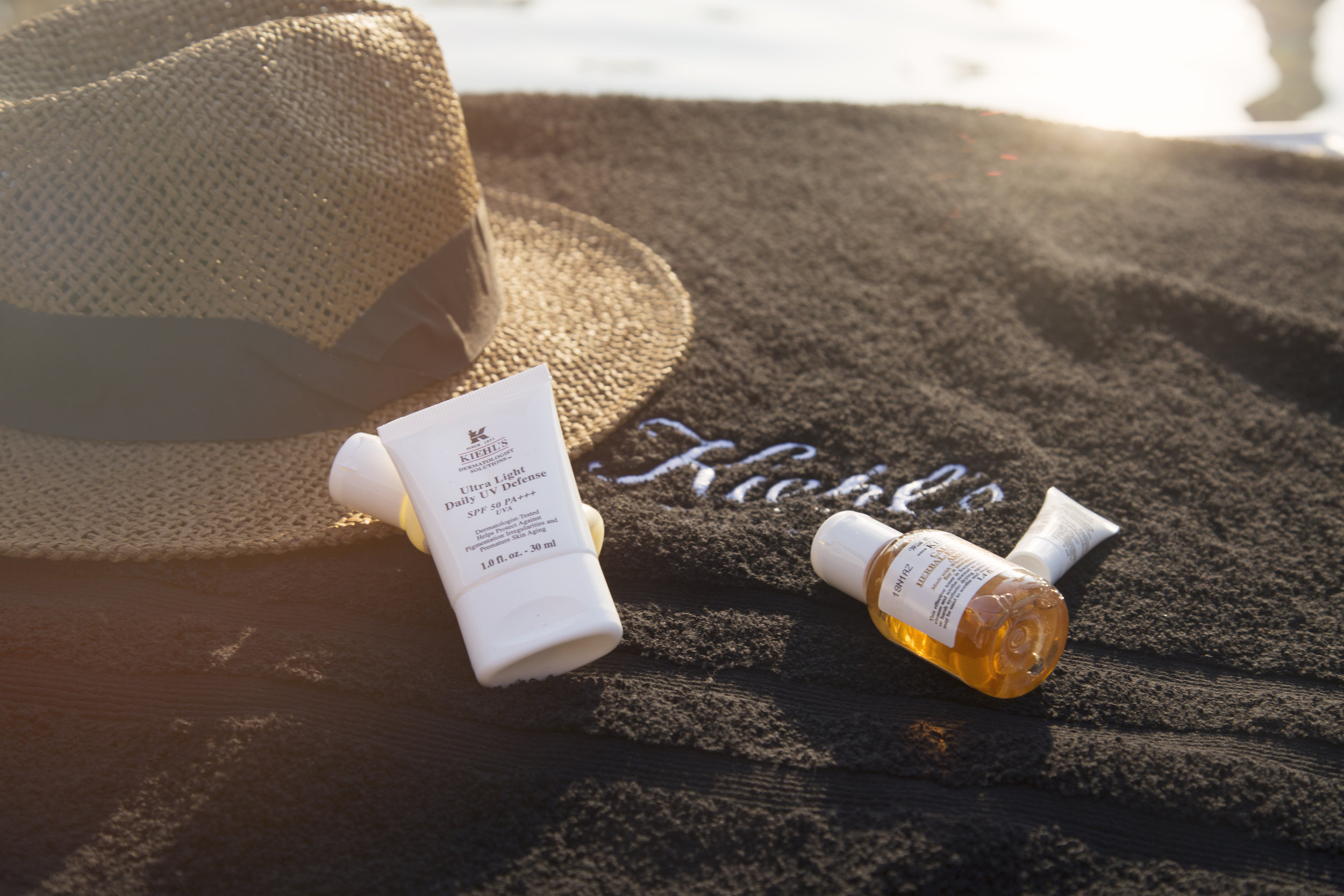 KIEHLS Must - Haves for the beach