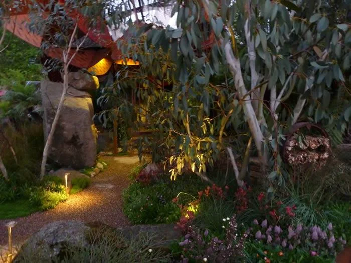 A 'Bee Inn' on the World Stage