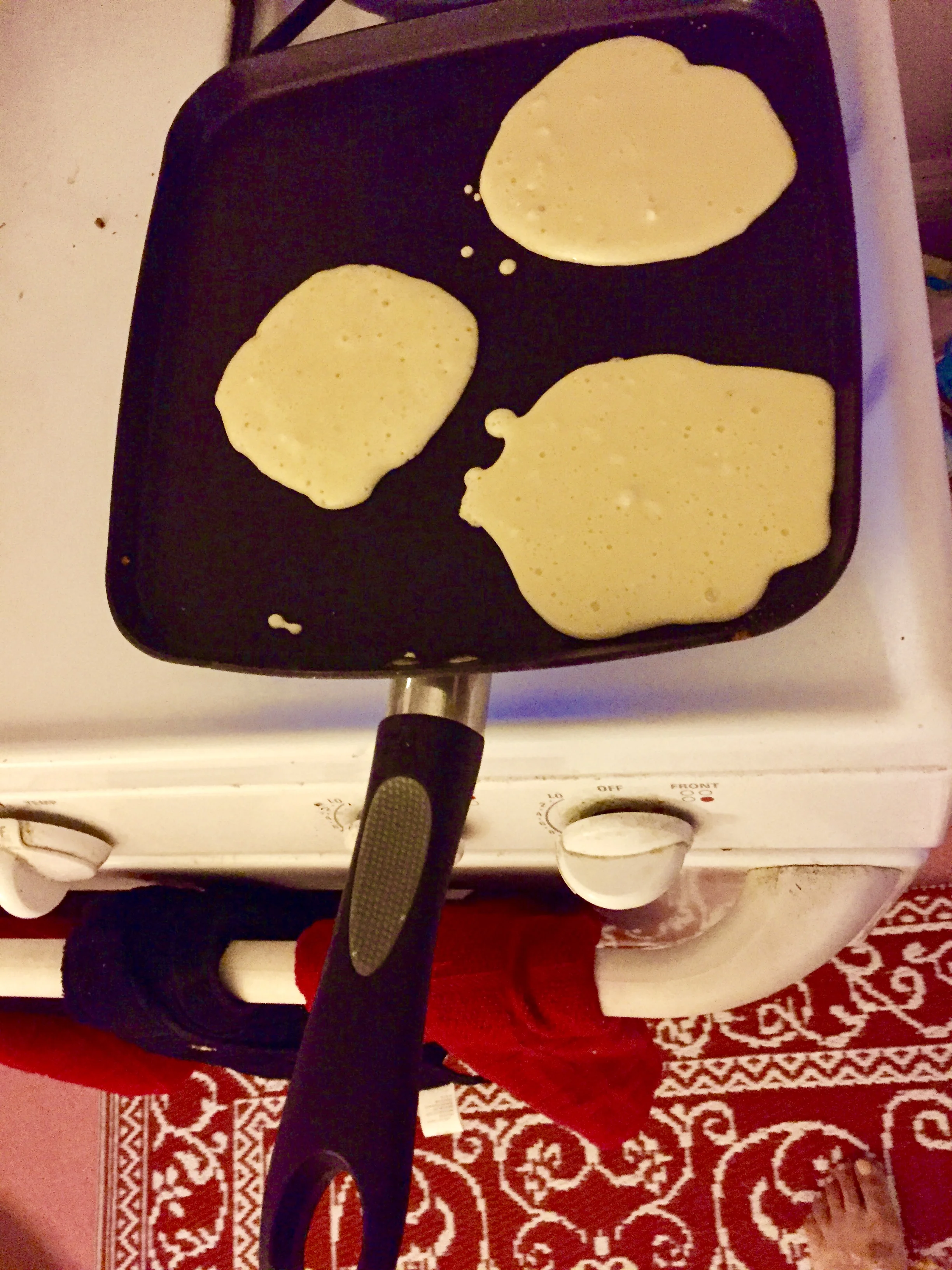 Making the Pancakes Heat nonstick griddle pan (or add butter to a traditional skillet and heat until melted) Pour sm pancakes onto the grill, cooking for 2-3 minutes on either side. This recipe makes thin pancakes- for more robust pancakes add more flour.
