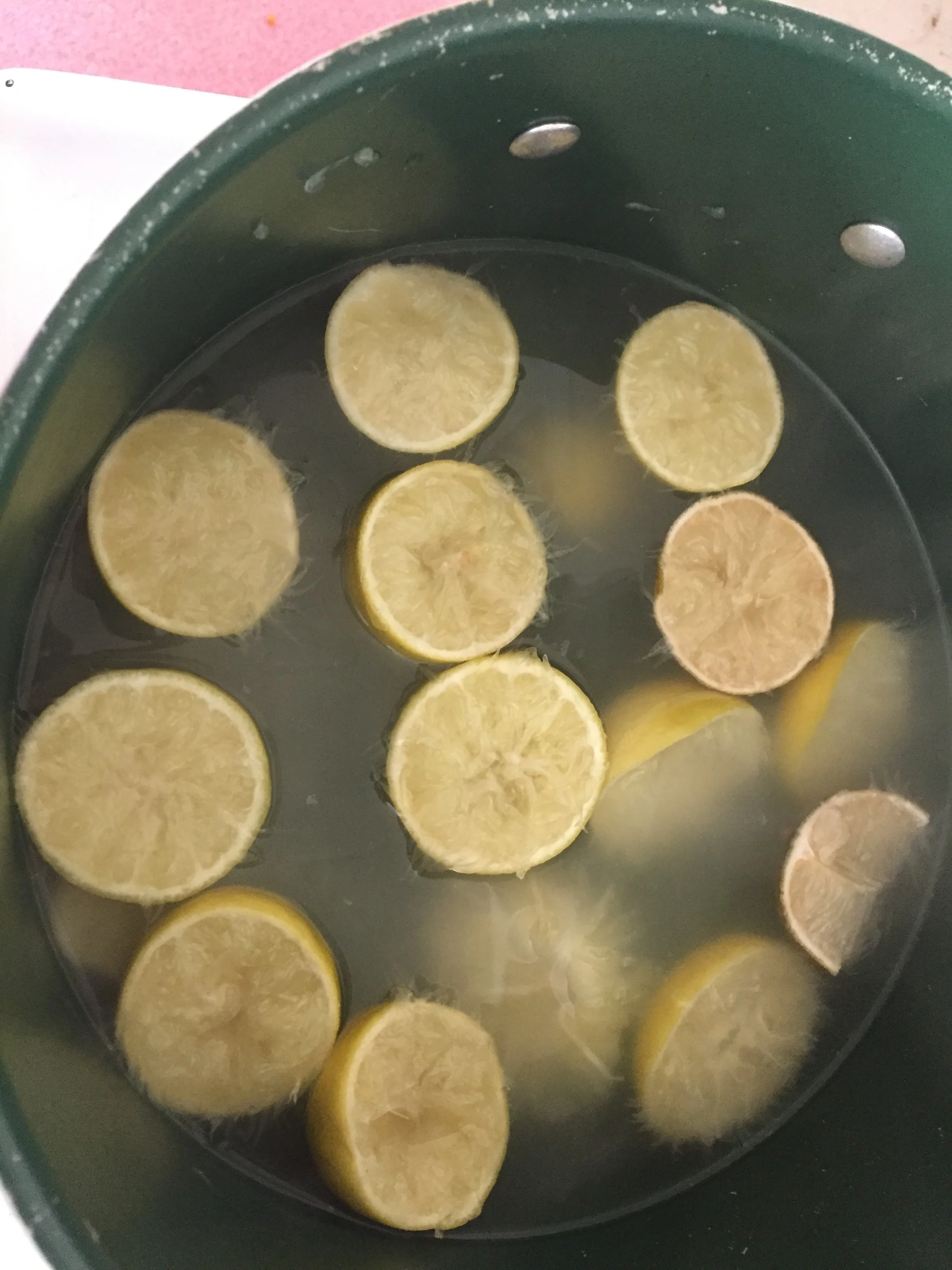 In a stockpot, add rinds and six cups of water. Brig the water to a boil and steep for 9-11 minutes