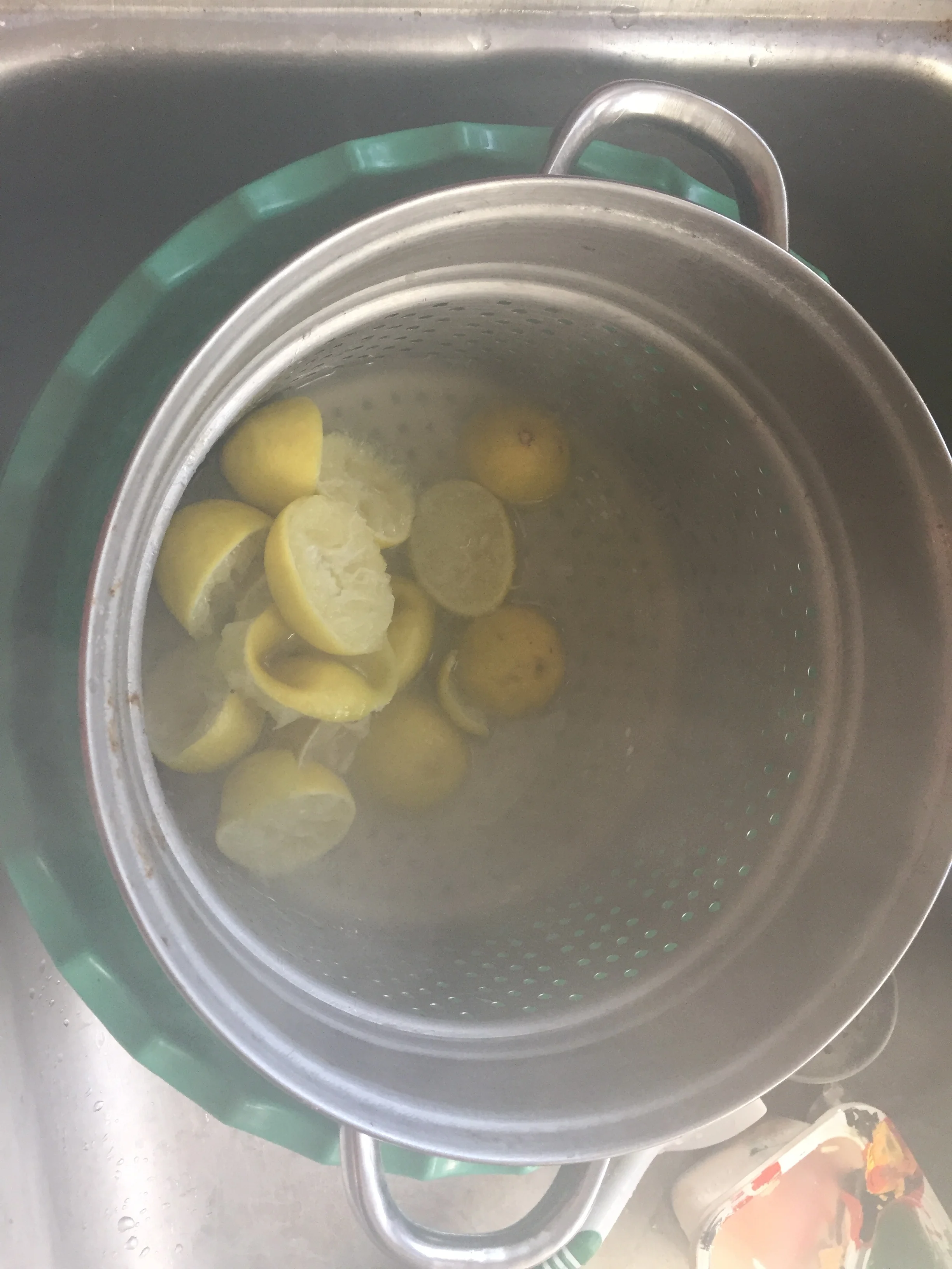 Pour limes and liquid into a strainer which is positioned above a mixing bowl. &nbsp;Combine the liquid from the stockpot, the lime juice and the simple syrup.Serve over ice, wearing, as always, something sweet.!My comments: I think some individuals…