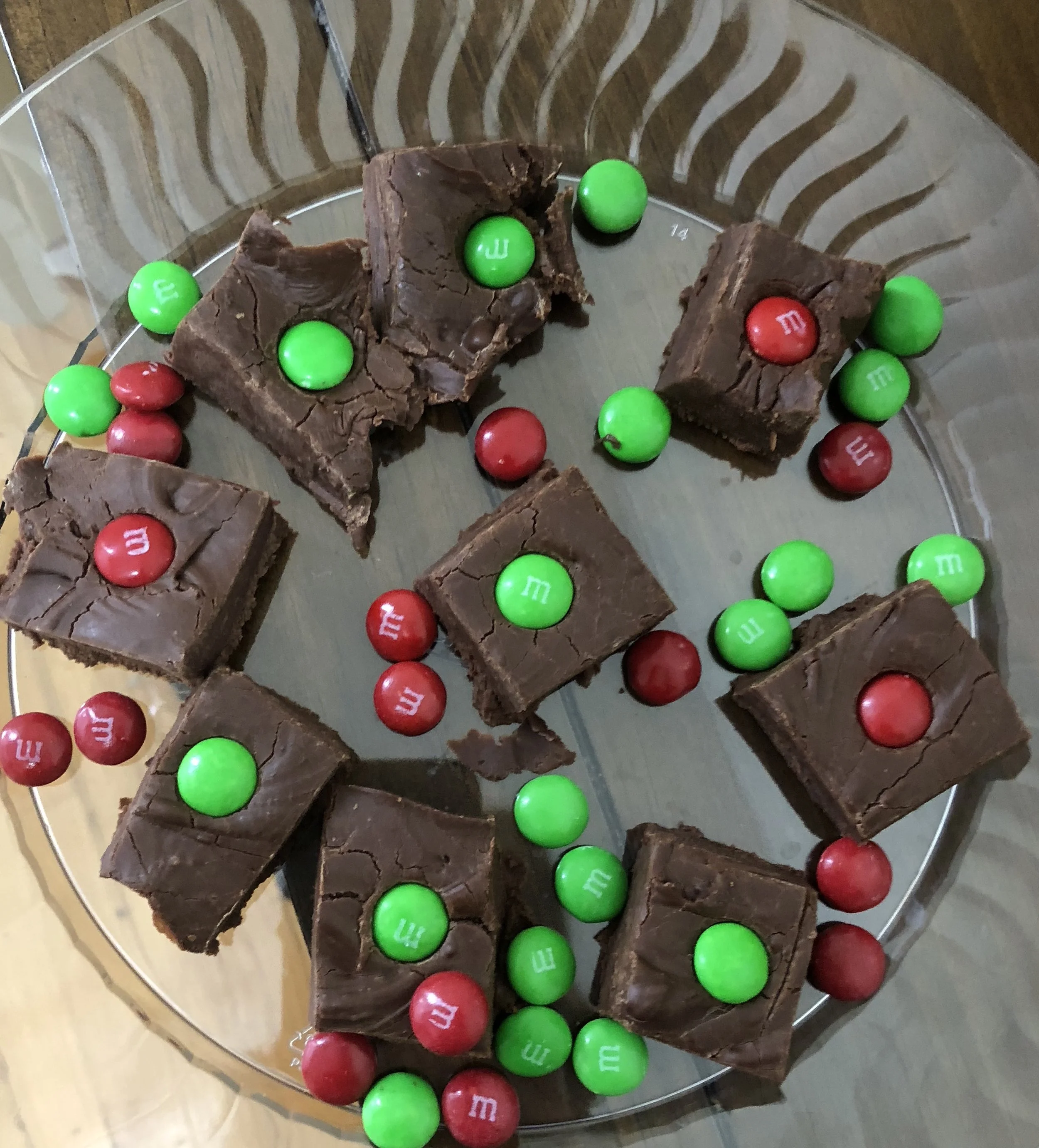 Ingredients can of Eagle brand condensed and sweetened milk 3 cups of chocolate morsels (milk or dark/semisweet) salt vanilla (tbls) *For garnishL M&M's, Reeses pieces, sprinkles, etc