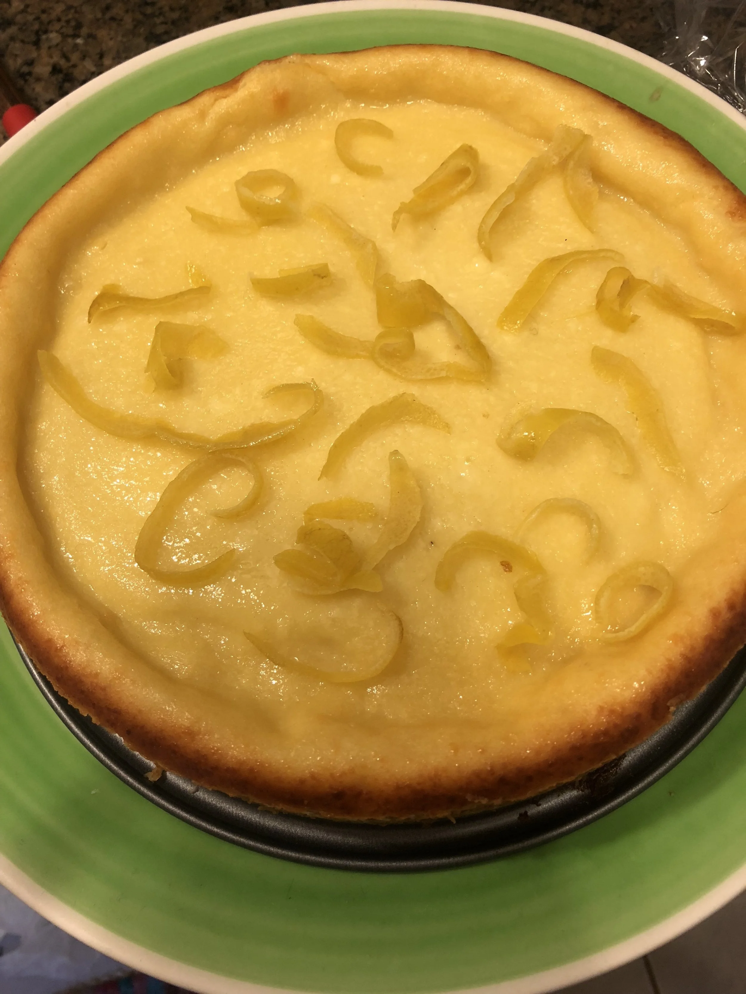 Serving Suggesting: As garnish for a lemon ricotta cheesecakeIngredientsMedium Lemoncup of sugar9 cups of waterPlan of Attack