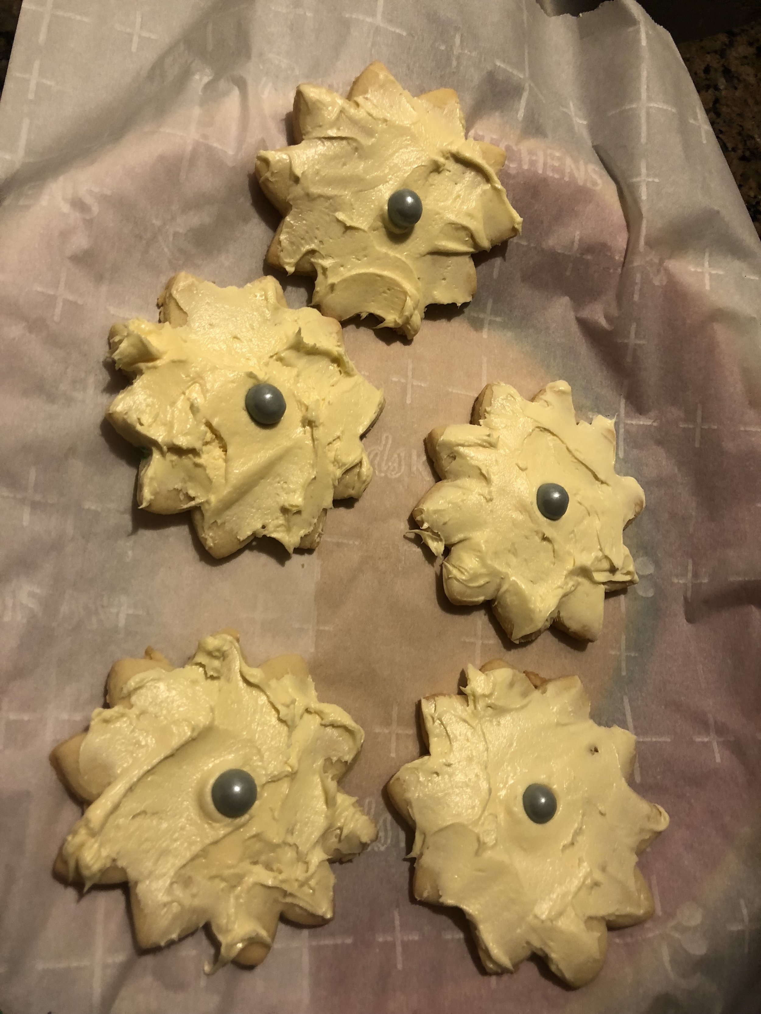 Ingredients1 Cup unsalted butter ( I used margarine, but salted or unsalted butter would work)1 Cup granulated white sugar1 teaspoon vanilla extract1 egg2 teaspoons baking powder1/2 teaspoon salt3 cups all purpose flourPlan of AttackMix butter and s…