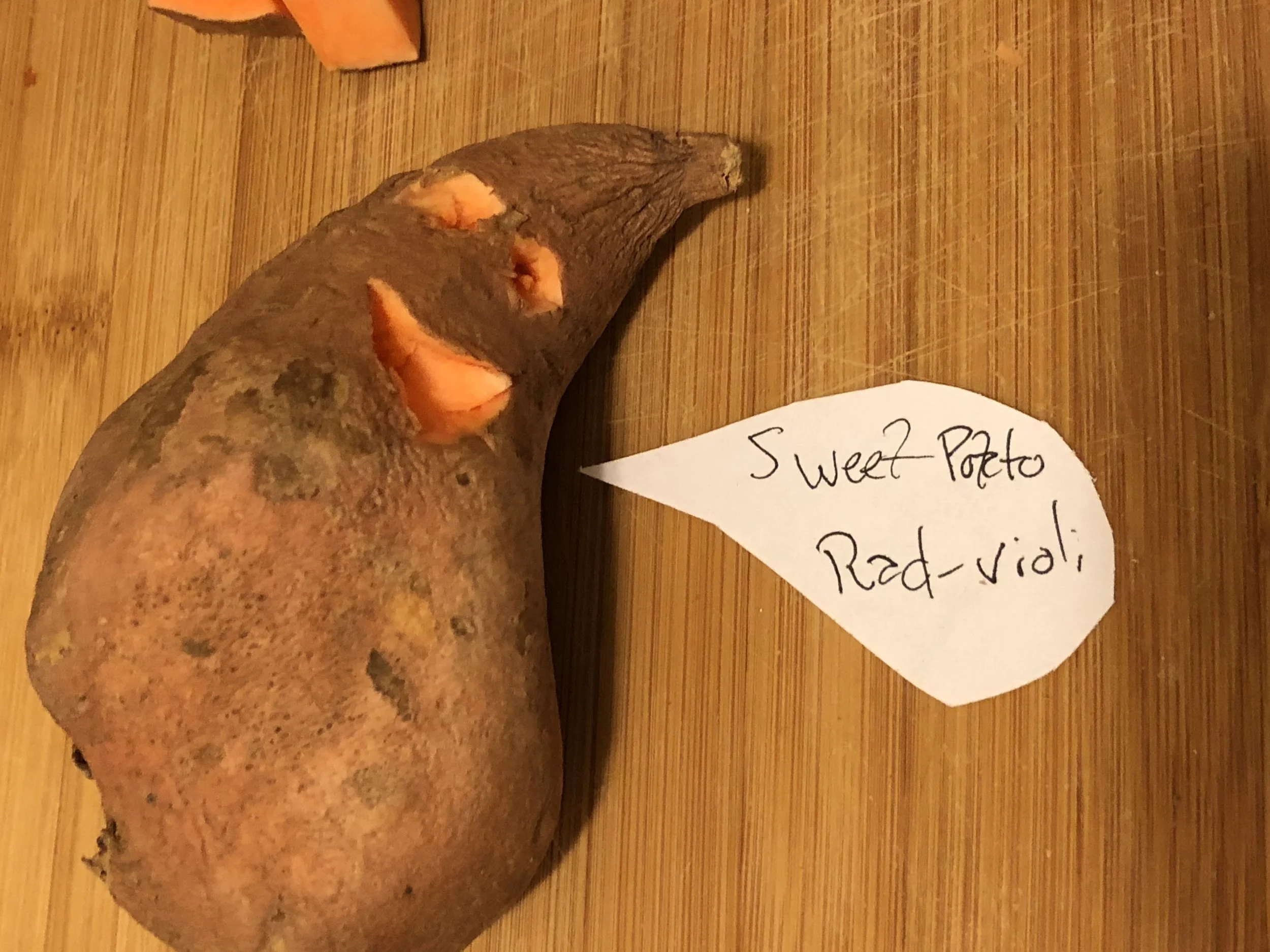 Filling ingredientsMeat filling0.25 lb of ground beef2 sausage (I added chorizo) links, casing removed0.25 lb ground porkmedium shallot3 sprigs of Rosemary5-6 loves of garlicSweet potato filling2 medium sweet potatoestbls of buttertsp of cumintsp of…