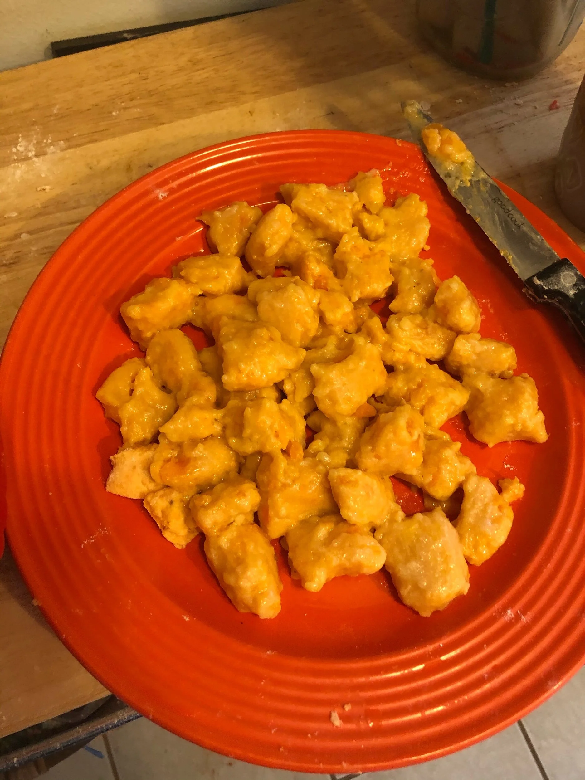 Complete disclosure: This is my overcooked gnocchi I left in for a moment to many, which I barely rescued from the pot