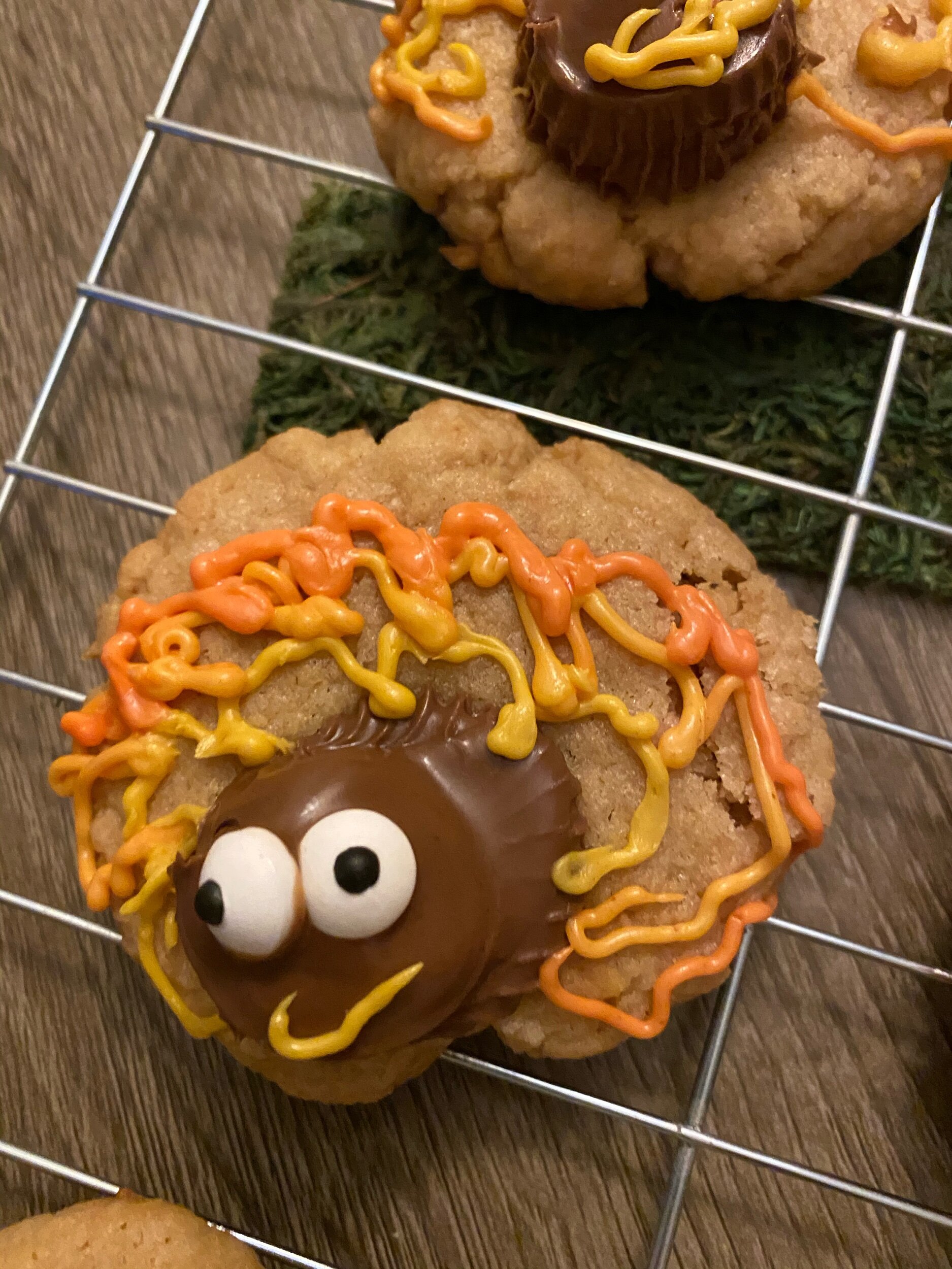 This is what happens when bad melting happens to good chocolate ….a cookie with a wandering eye.