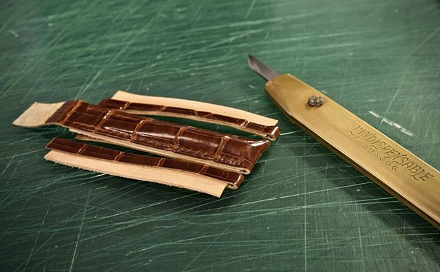 Cut down to size and ready for stitching.
#handmade #cleancut #handcrafted #watchband #watchrepair #watchesofinstagram #watchgeek
#alligator #calfskin #luxuryleather #luxurywatches