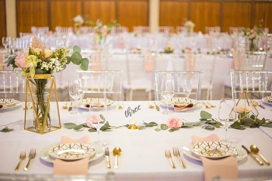 I shot THE MOST stunning luncheon, a couple weeks ago...I mean, this thing rivals many weddings I&rsquo;ve seen 😍isn&rsquo;t it gorgeous?! ✨
.
.
.
.
.
.
#luncheon #southfloridaphotographer #southfloridaeventphotographer #weddinginspo #pinkandgold #w