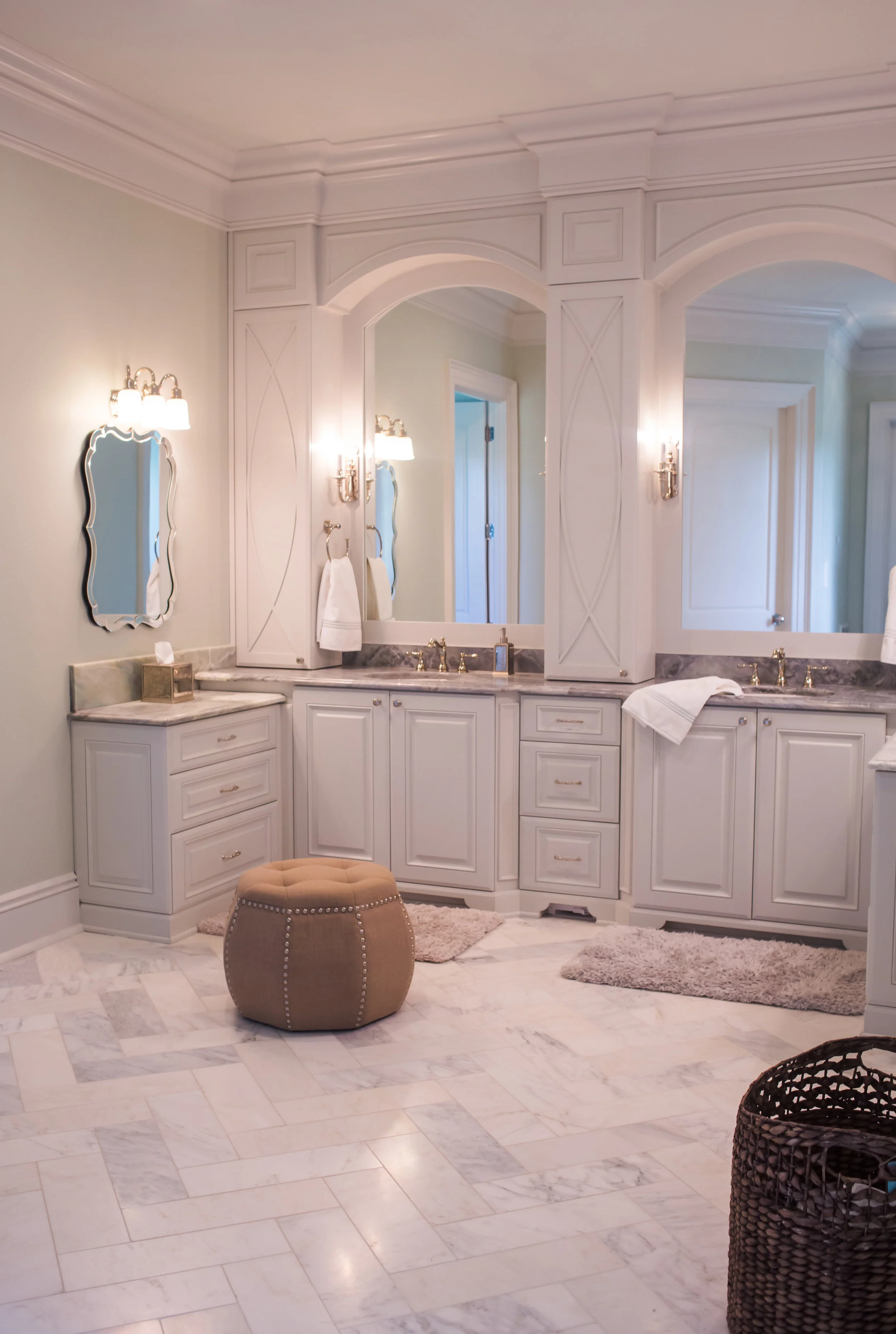 ellebrightdesigns.marblebathroom.masterbathroom